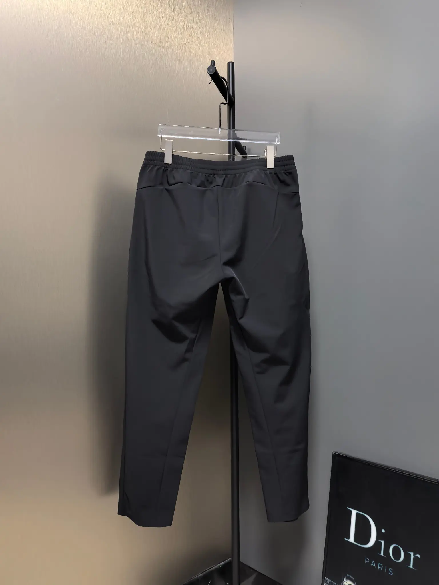 Descente Waterproof Fleece-Lined Softshell Trousers D31022101 — view 8