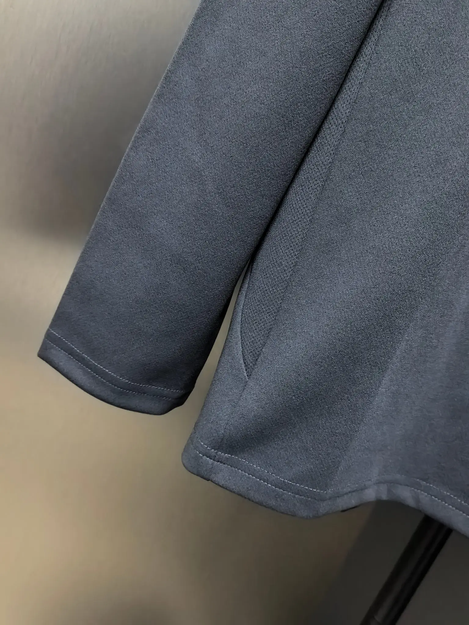 Quarter-Zip Long-Sleeve Cotton Top D31022067 — view 5