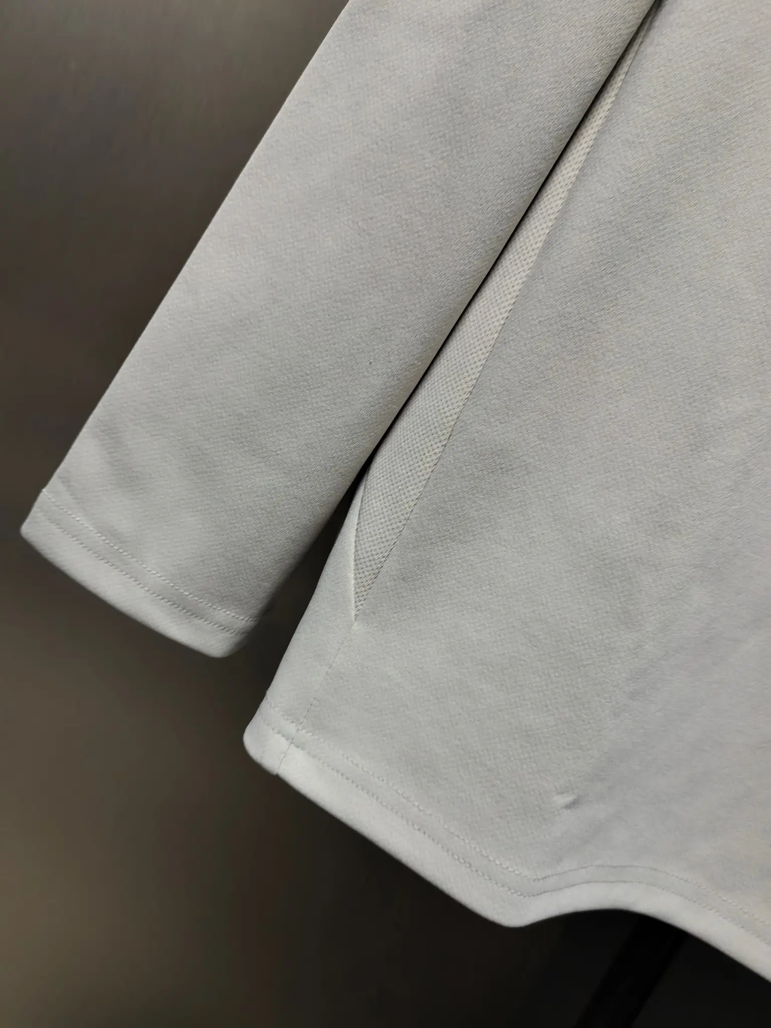 Logo-Embossed Half-Zip Long-Sleeve Top D31022066 — view 5