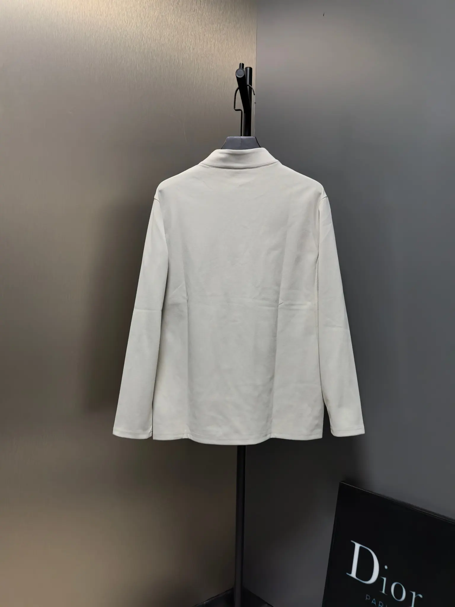 Logo-Embossed Half-Zip Long-Sleeve Top D31022066 — view 7