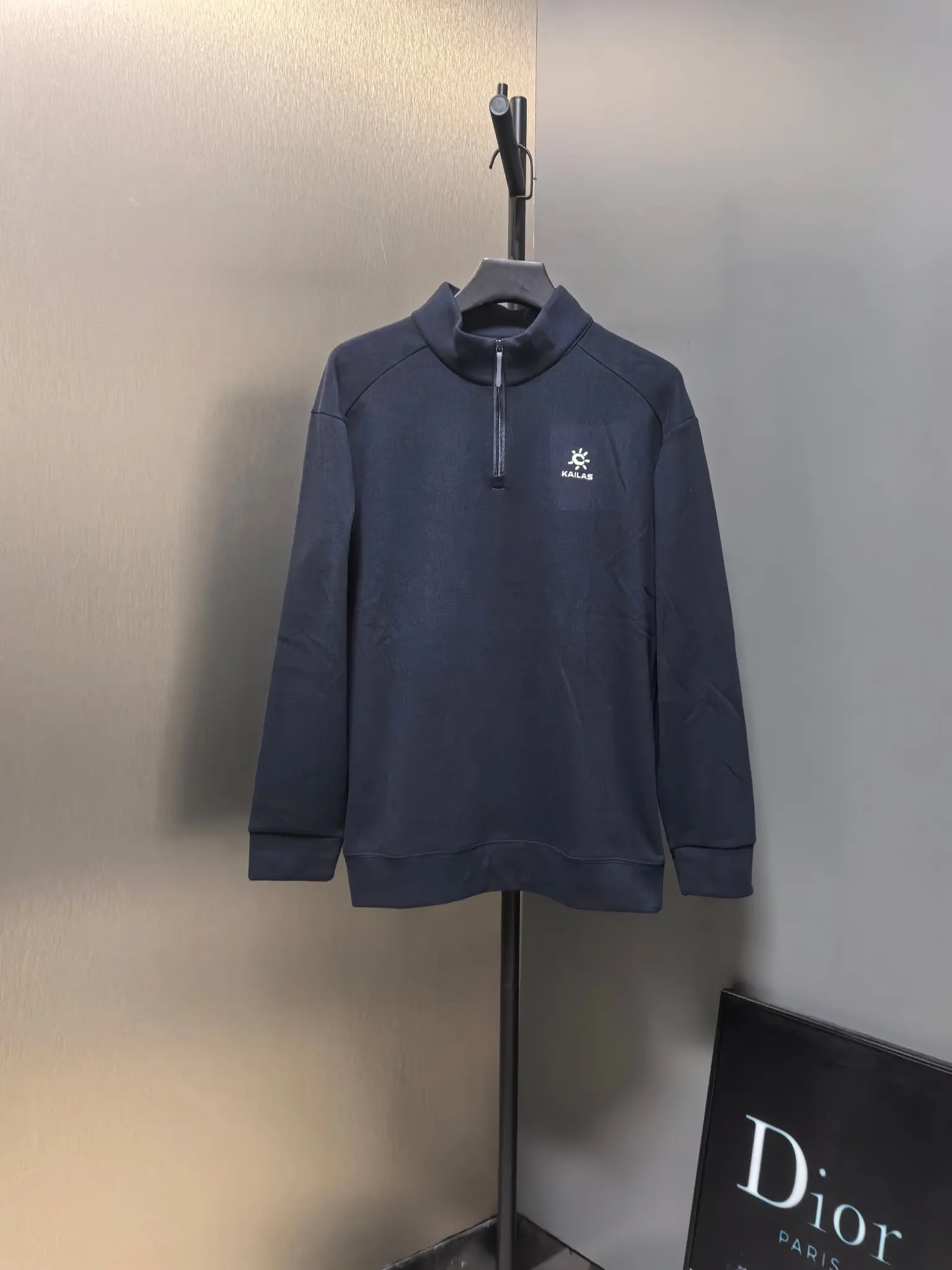 Kailas Half-Zip Long-Sleeve Sweatshirt D31022068