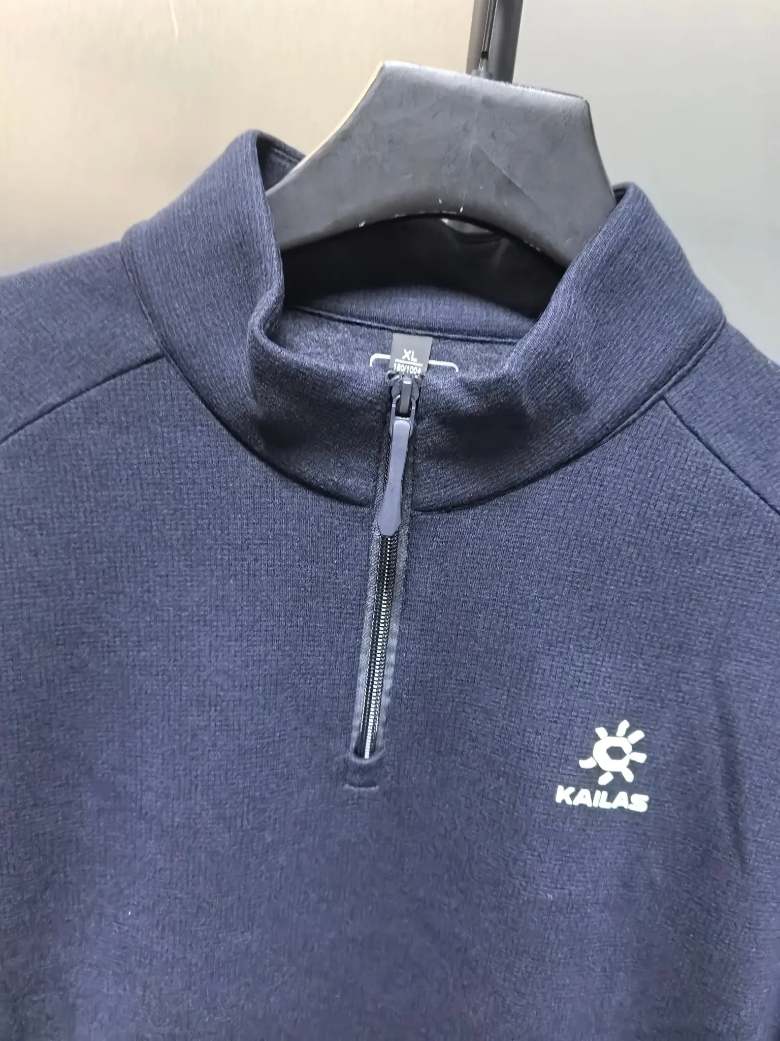 Kailas Half-Zip Long-Sleeve Sweatshirt D31022068 — view 4