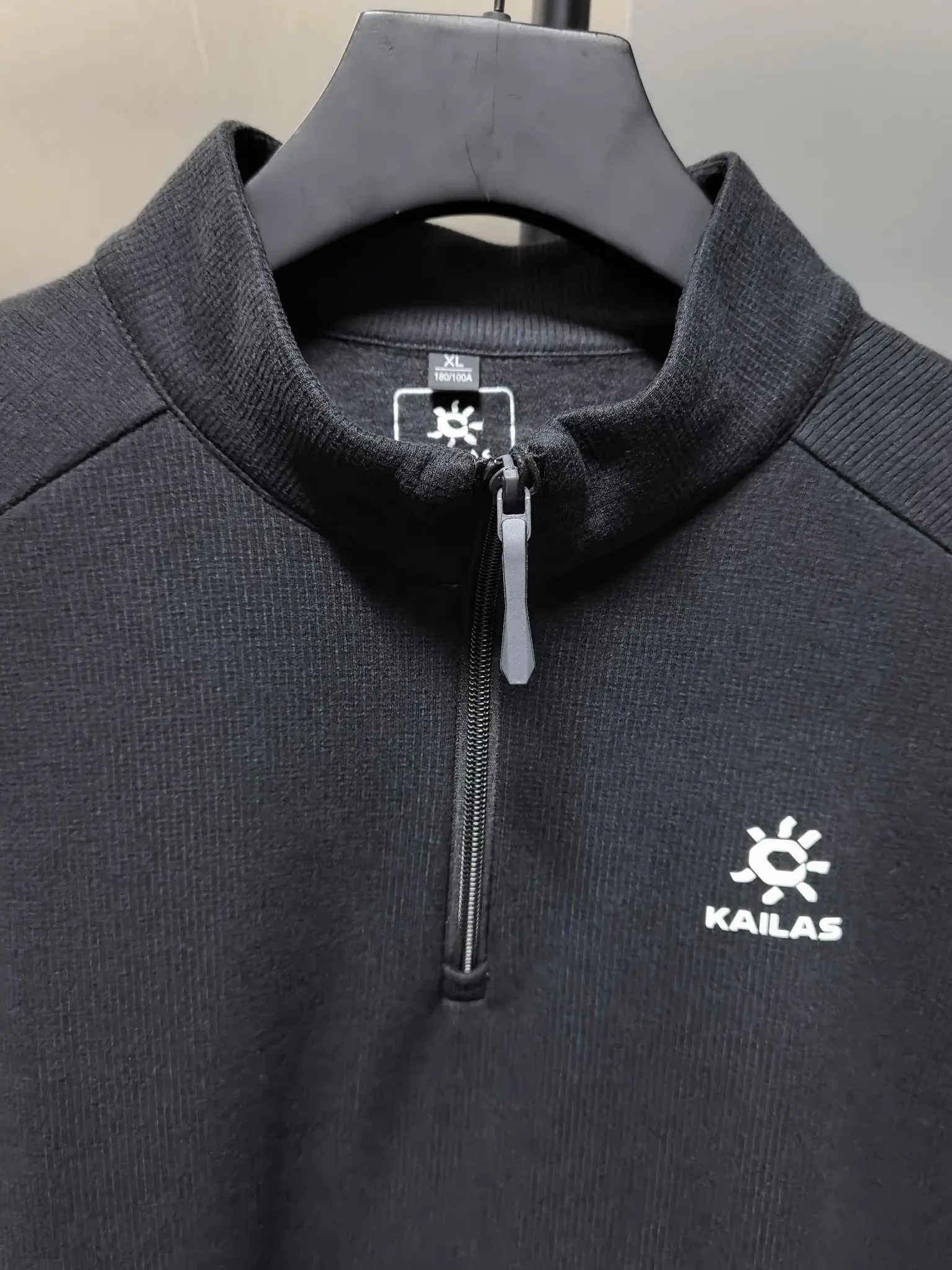 Kailas Half-Zip Long-Sleeve Sweatshirt D31022070 — view 4