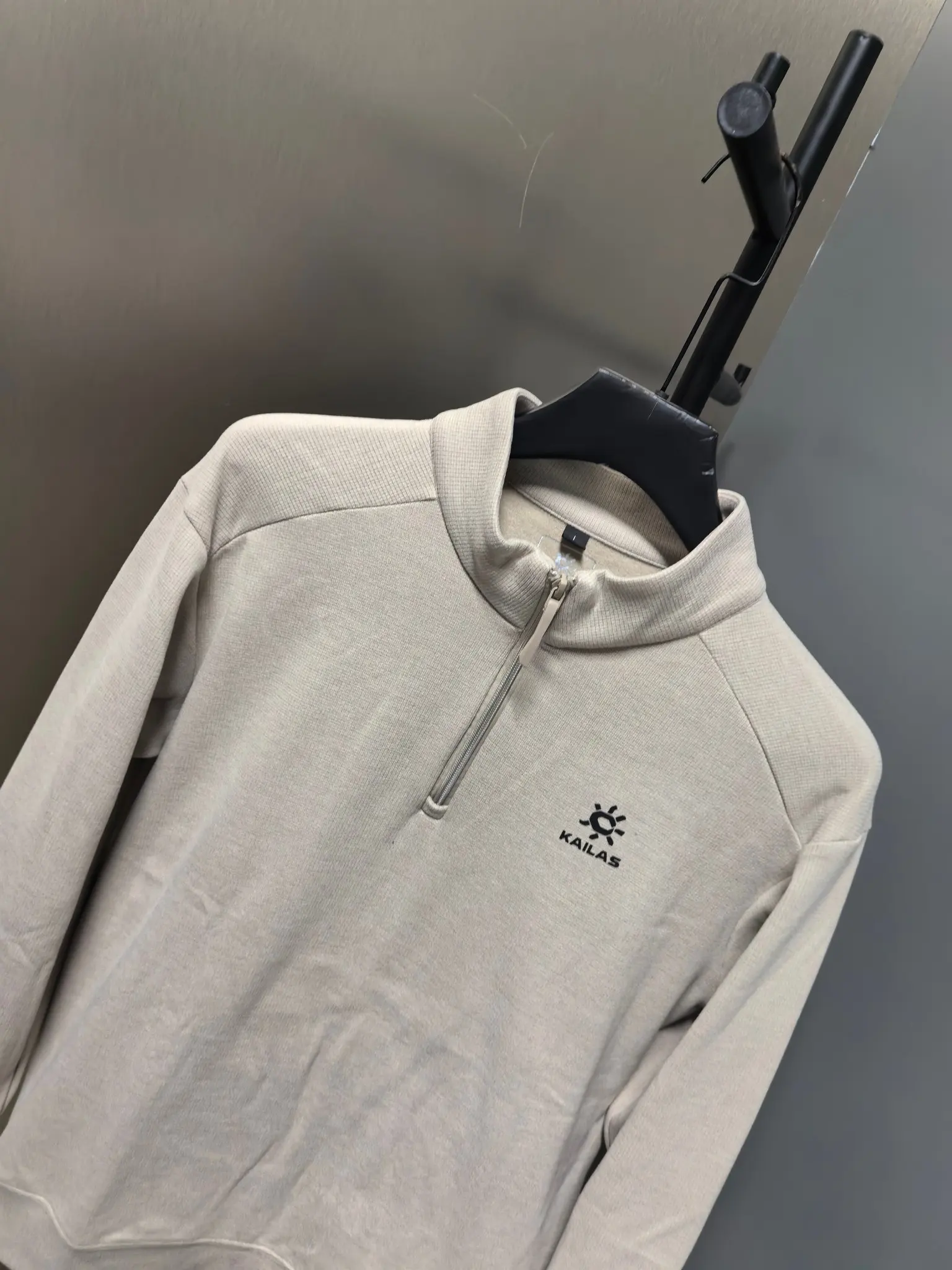 Kailas Half-Zip Long-Sleeve Sweatshirt D31022071 — view 6