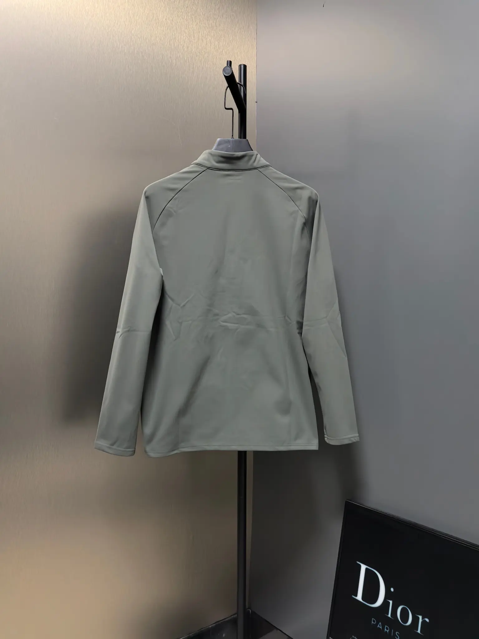 Half-Zip Long-Sleeve Performance Top D31022074 — view 7
