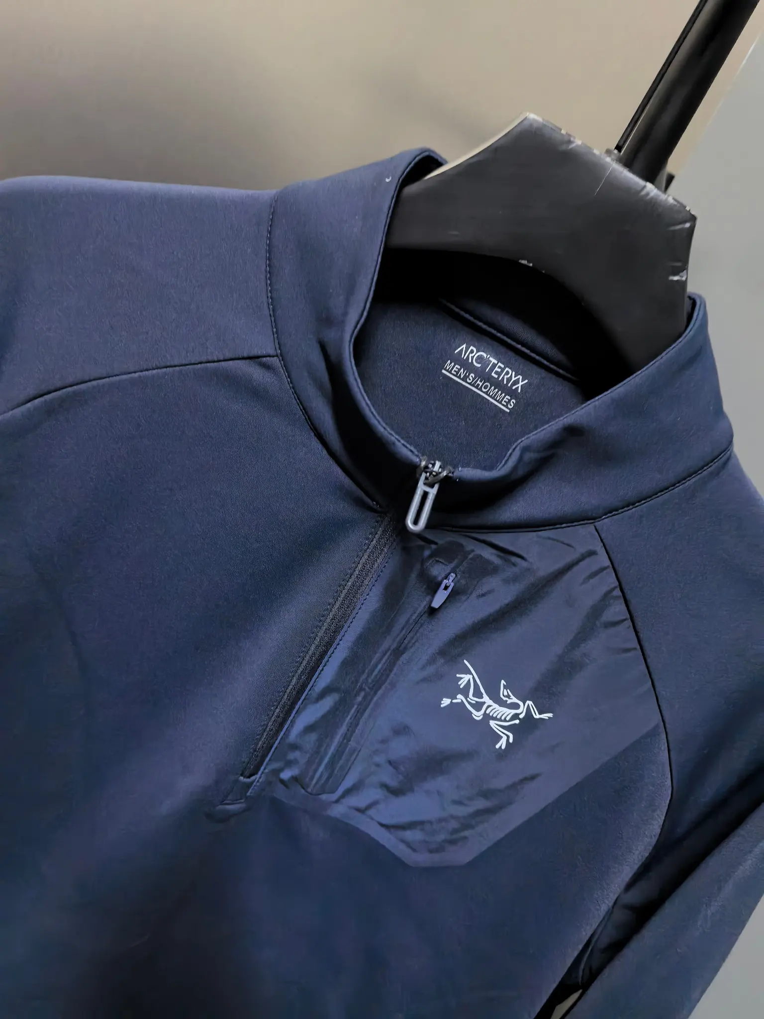 Half-Zip Long-Sleeve Performance Top D31022073 — view 4