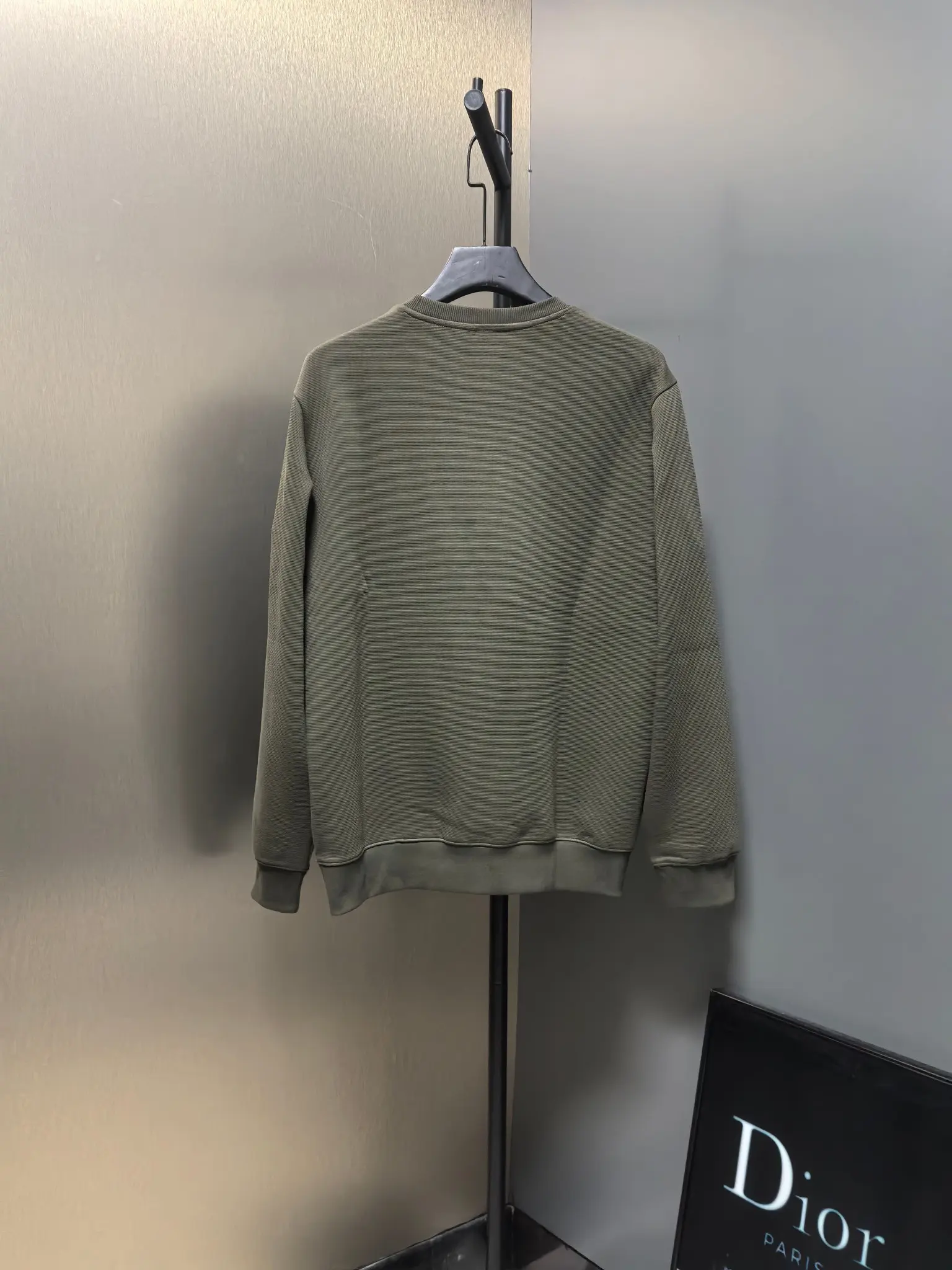 Logo-Embroidered Crew-Neck Sweatshirt D31022084 — view 7
