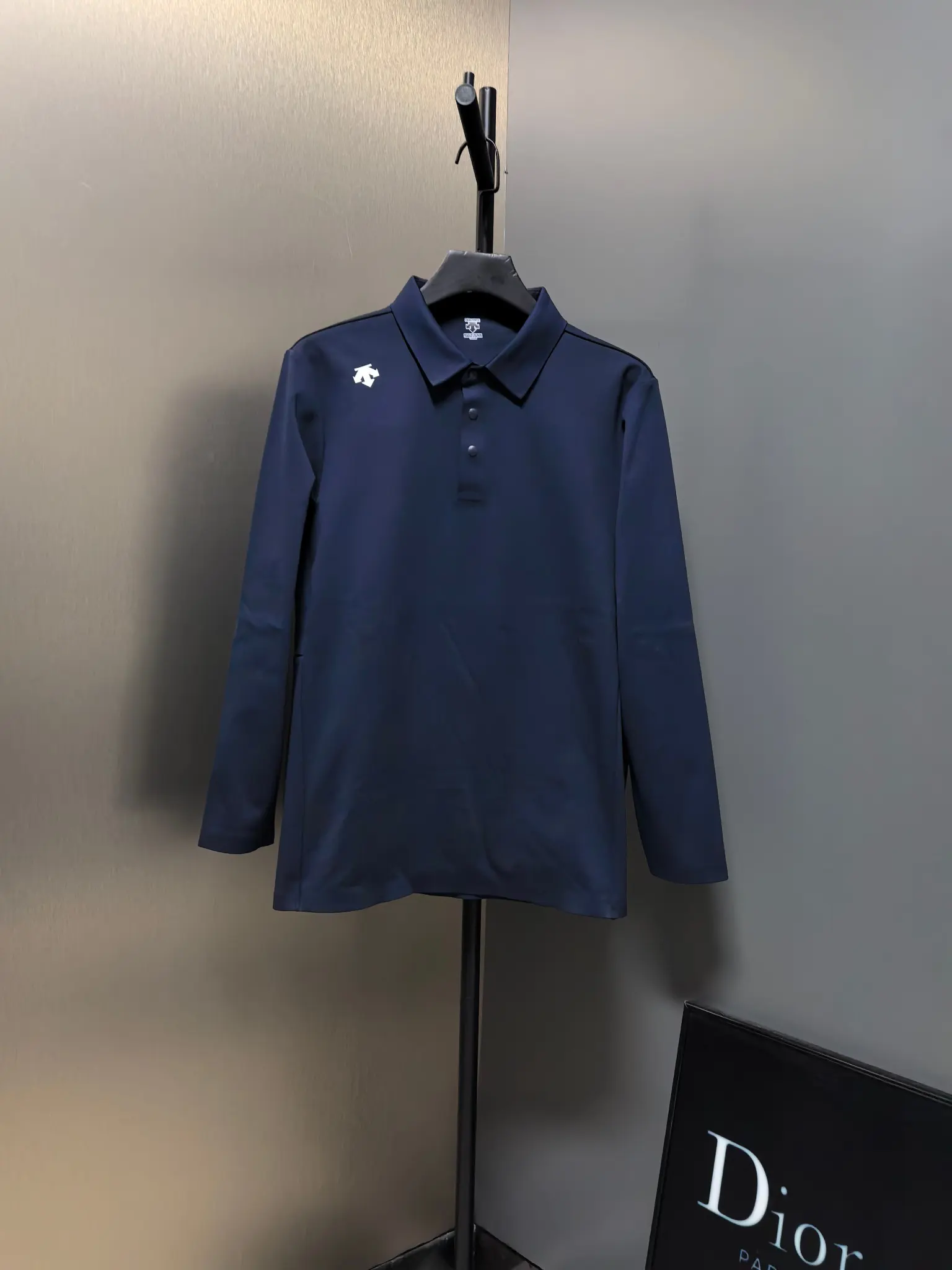 Long-Sleeve Performance Polo Shirt D31022078