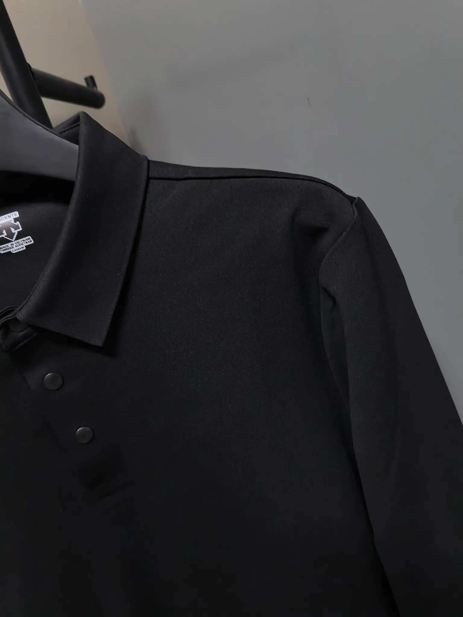 Long-Sleeve Performance Polo Shirt D31022076 — view 2