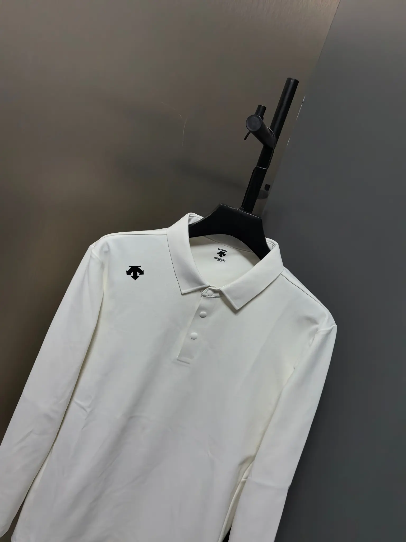 Long-Sleeve Performance Polo Shirt D31022077 — view 6