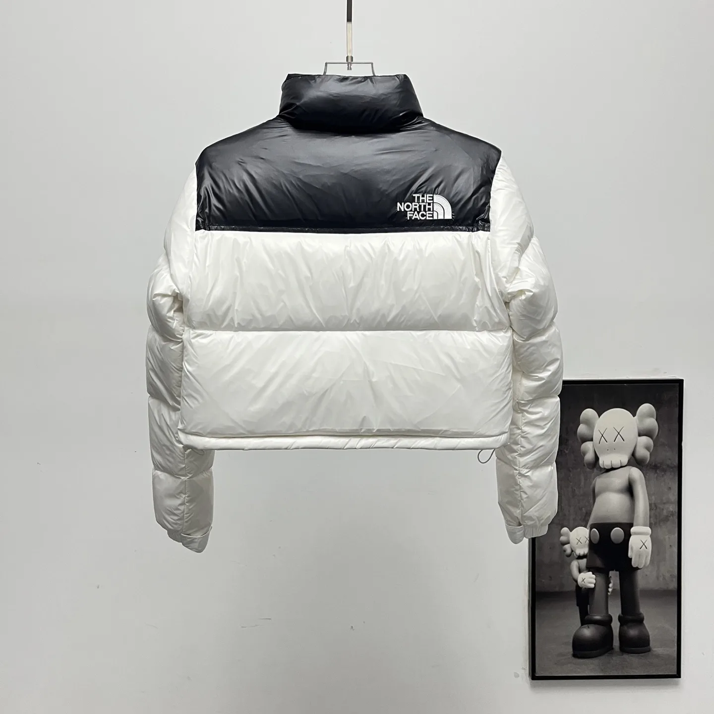 1984 Nuptse Cropped Down Puffer Jacket D31020248 — view 3