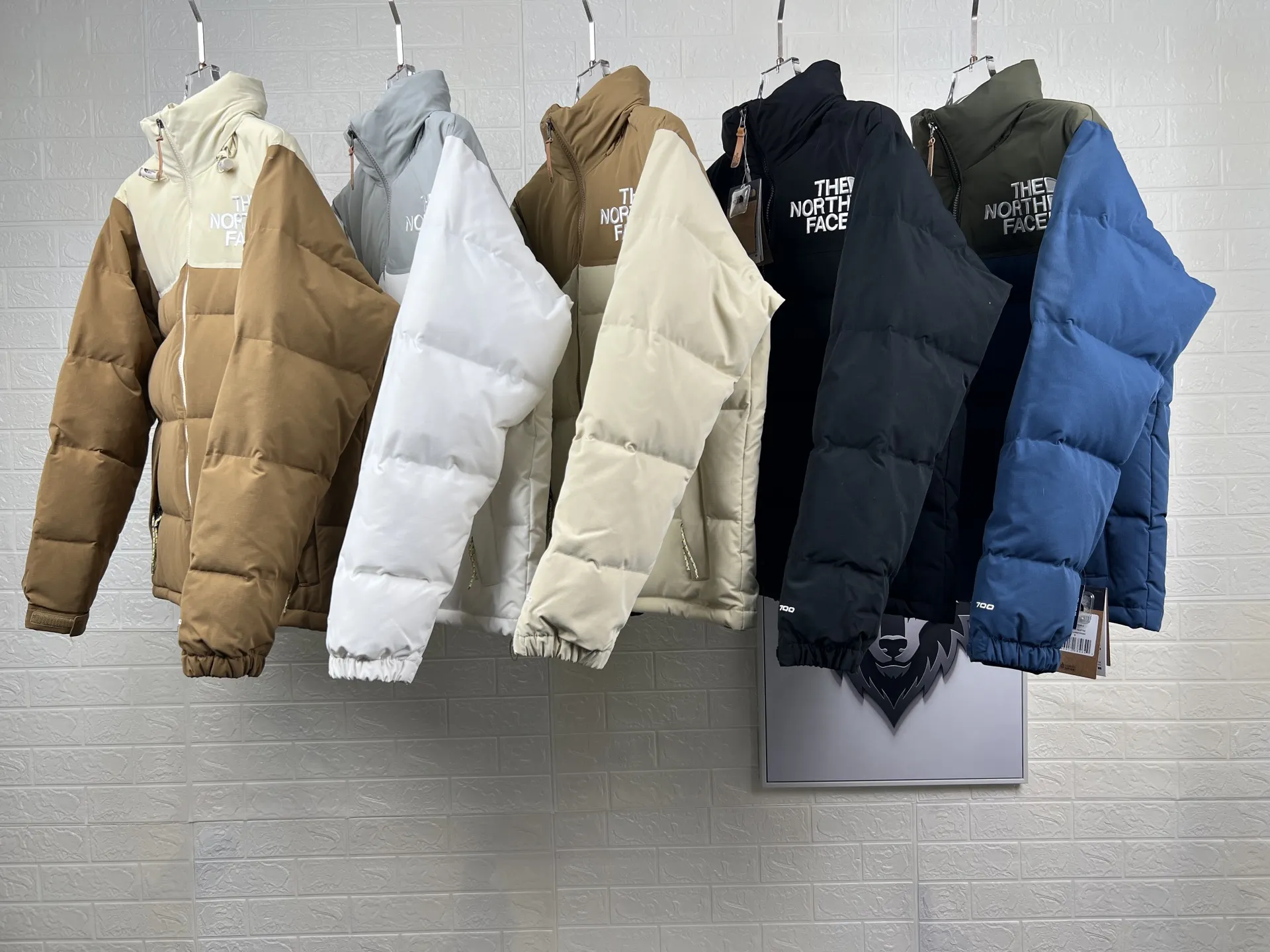 Low-Fi Hi-Tek Down-Filled Puffer Jacket D32020342