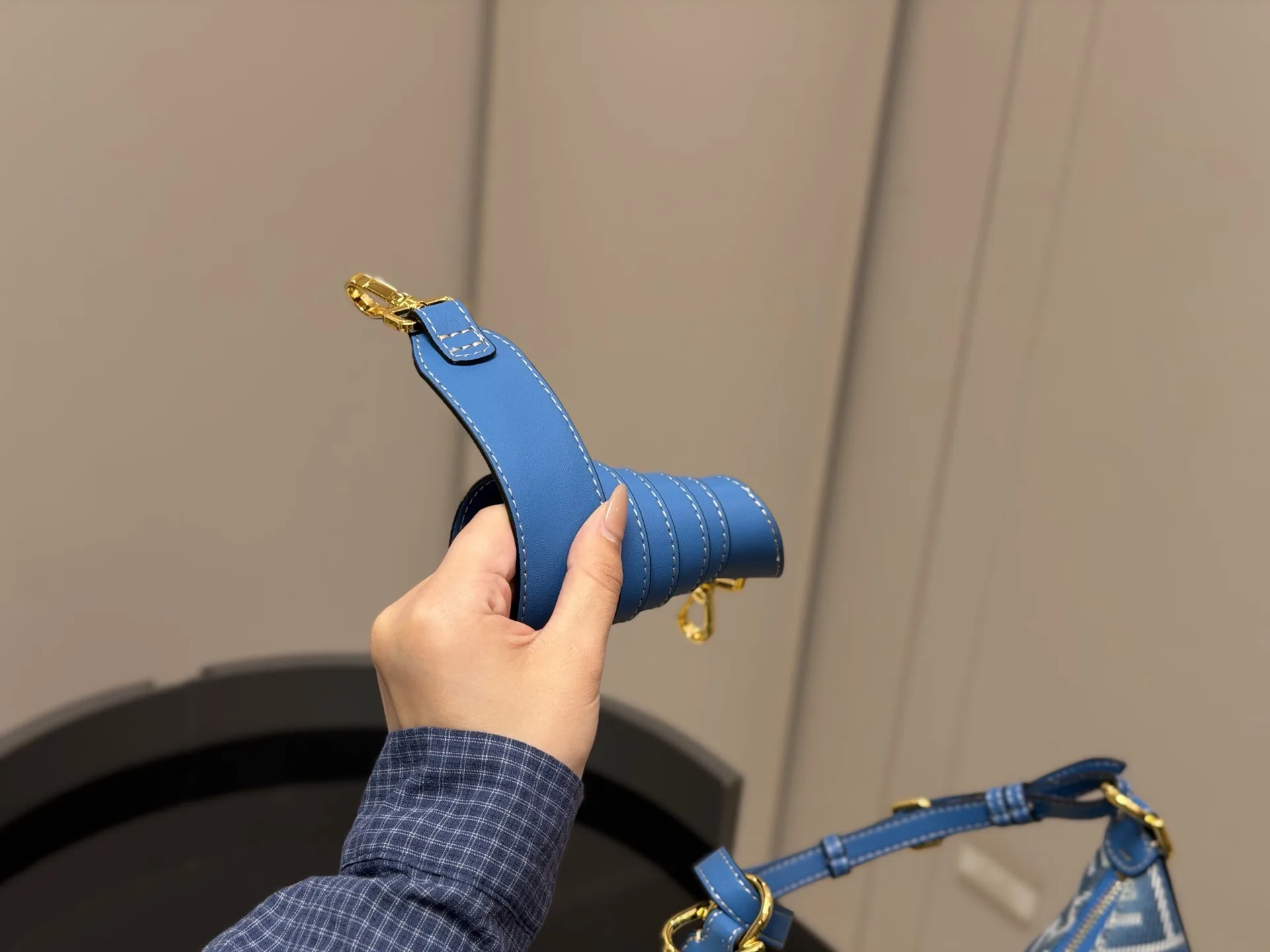 Fendi Monogram Croissant Shoulder Bag D32018098 — view 3