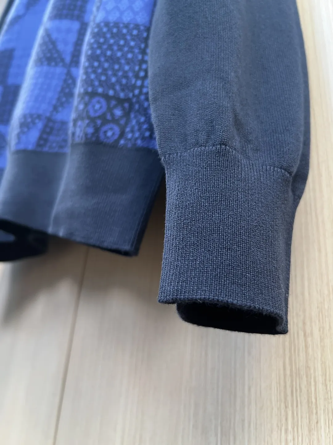 Geometric Jacquard Knit Polo Sweater D32520534 — view 2