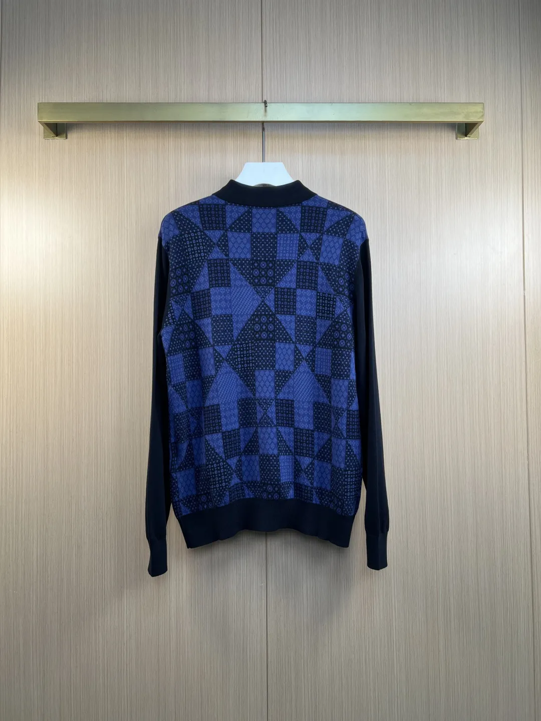 Geometric Jacquard Knit Polo Sweater D32520534 — view 6