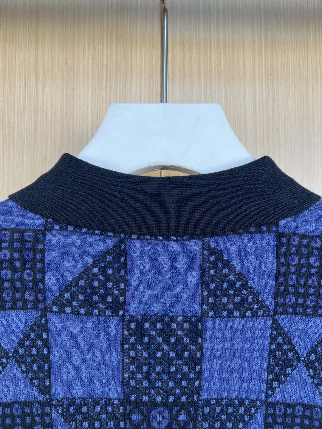 Geometric Jacquard Knit Polo Sweater D32520534 — view 7