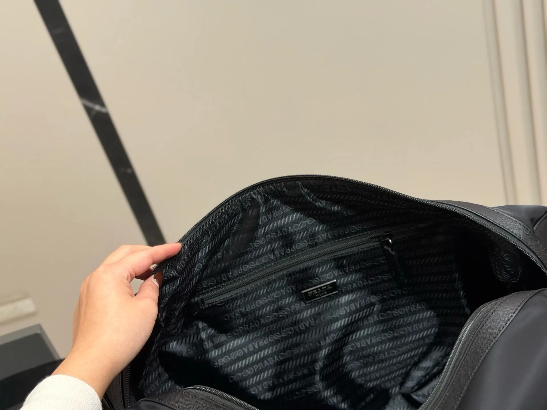 Prada Keepall Travel Bag D33018418 — view 4