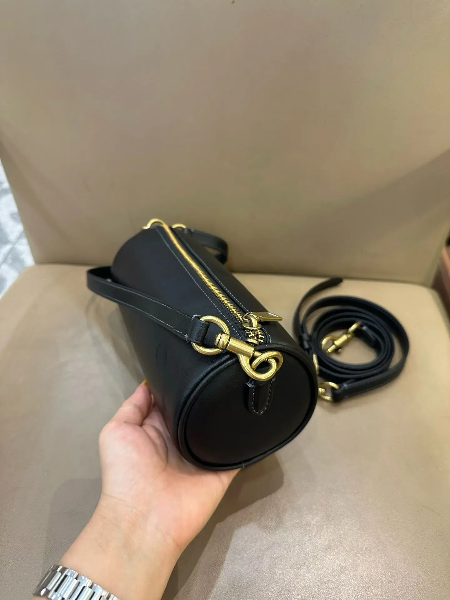 Barrel Shoulder Bag in Signature Canvas D33018347 — view 3