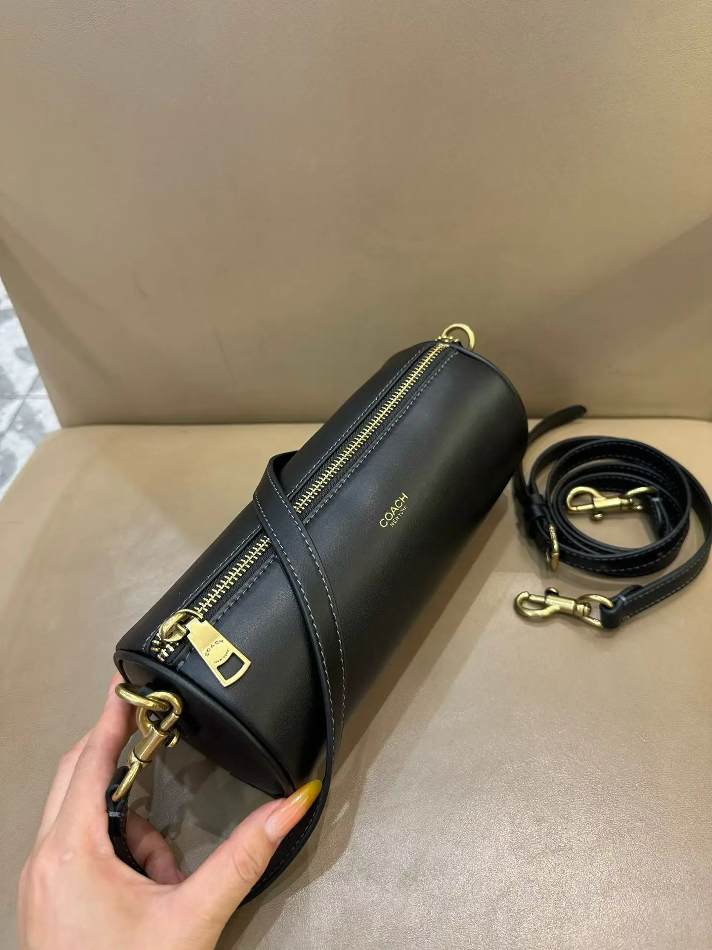 Barrel Shoulder Bag in Signature Canvas D33018347 — view 7