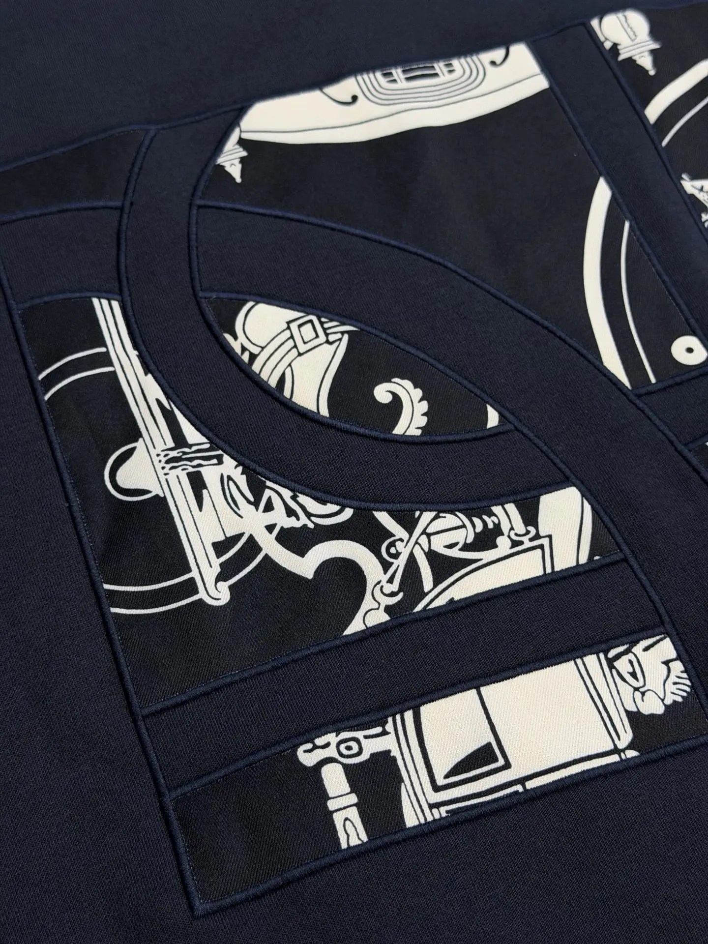 Embroidered Equestrian Motif Zip-Up Hoodie D33520449 — view 8