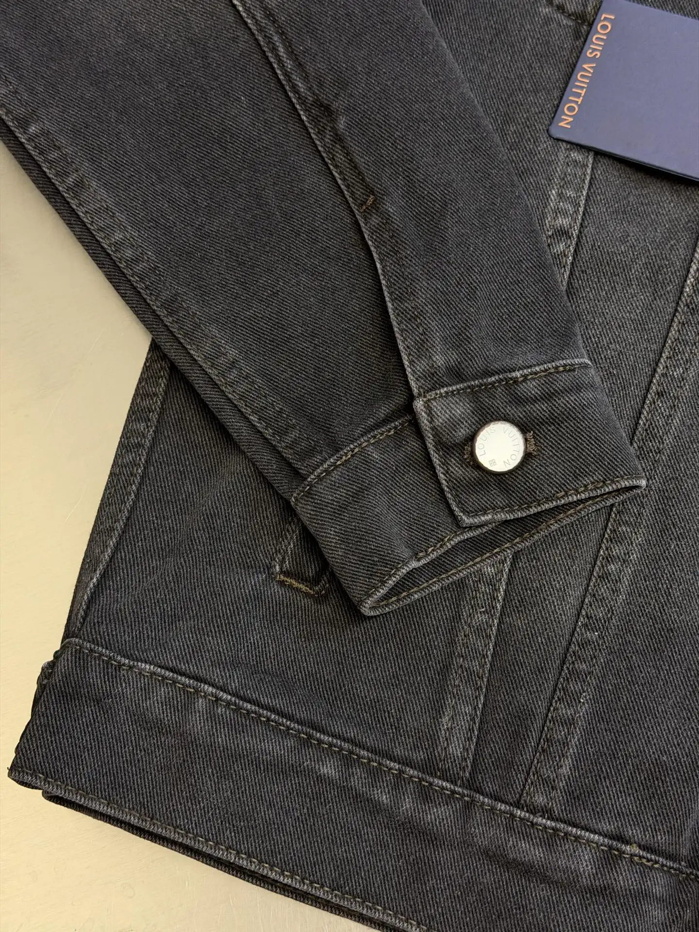 Embroidered Denim Trucker Jacket D33520470 — view 7