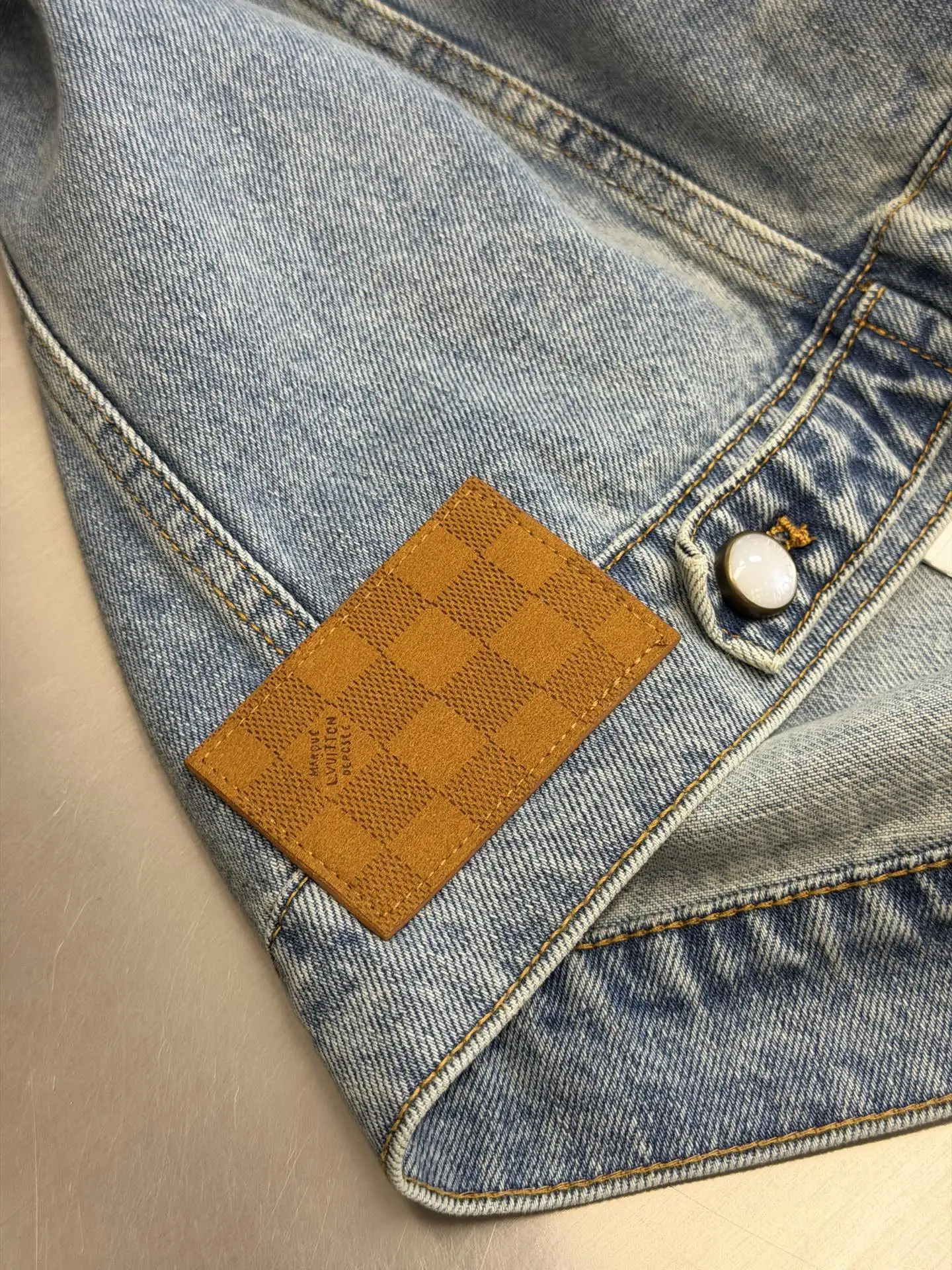 Embroidered Denim Trucker Jacket D33520469 — view 9