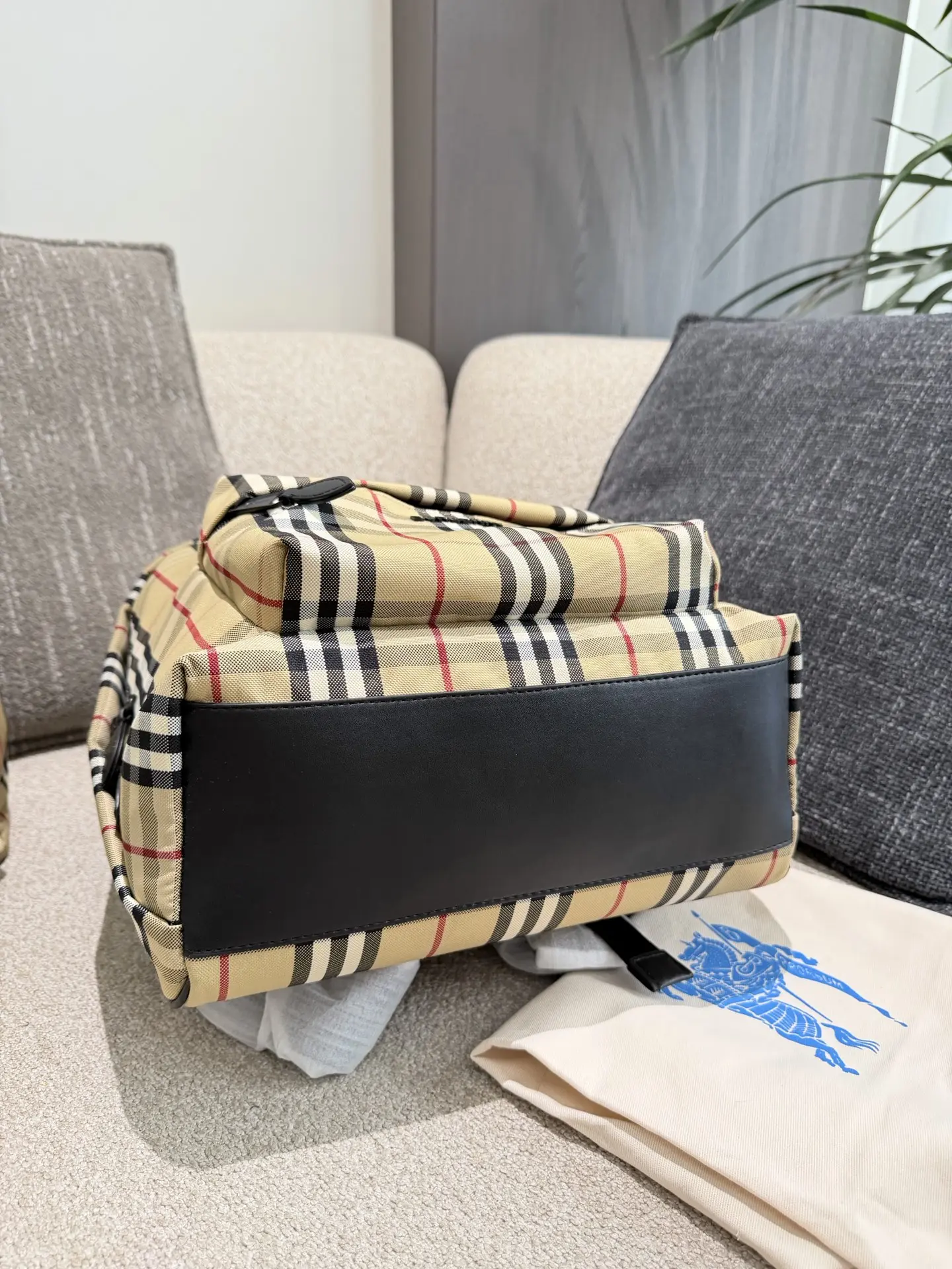 Burberry Vintage Check Nylon Backpack D34018262 — view 3