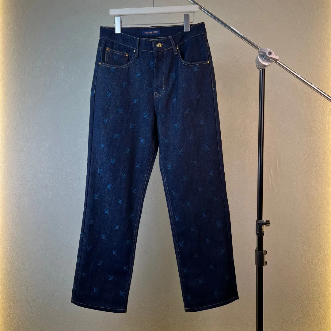 Monogram Embroidered Straight-Leg Jeans D35020569