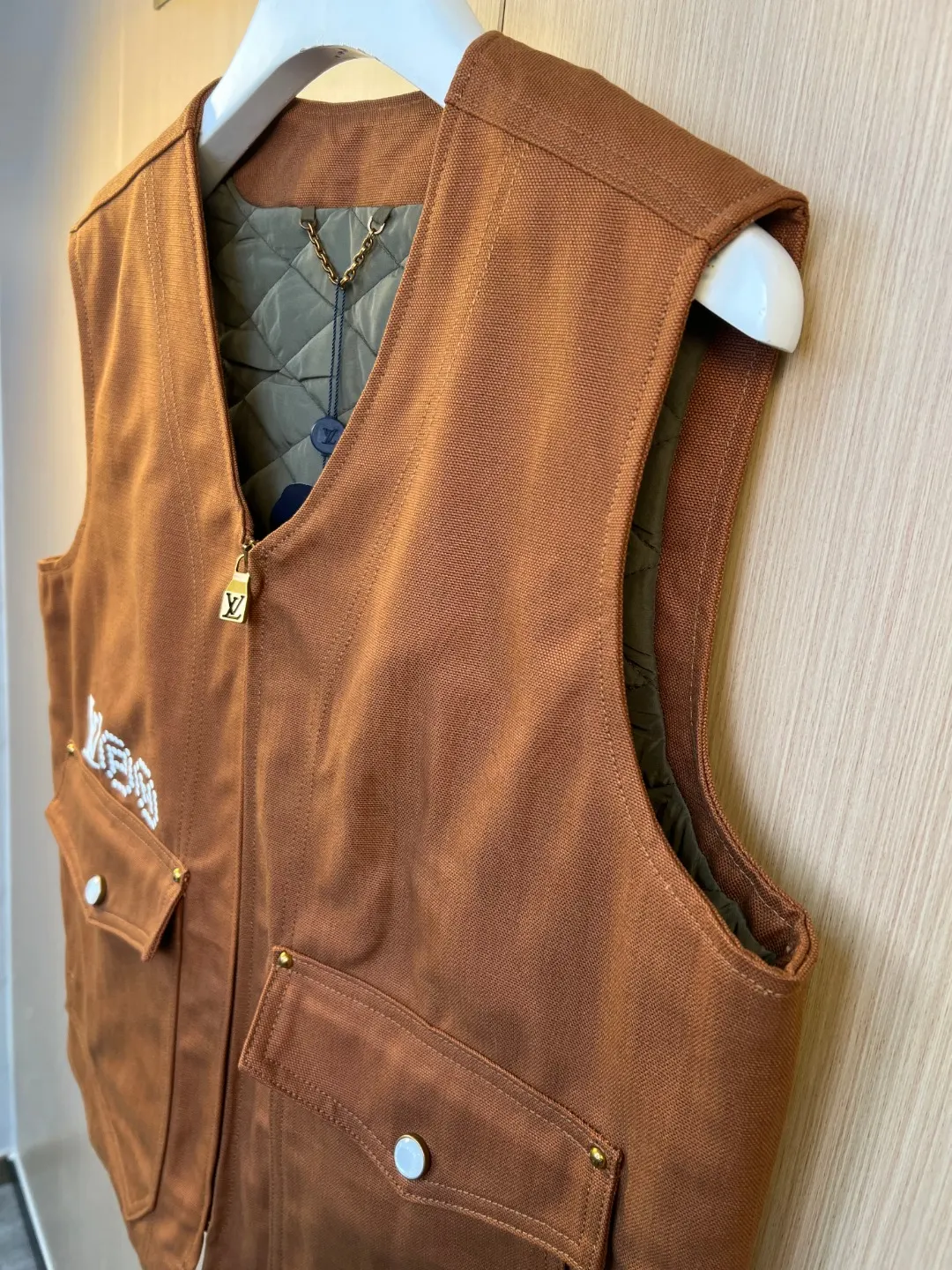 Louis Vuitton x Nigo Embroidered Workwear Gilet D35020546 — view 7