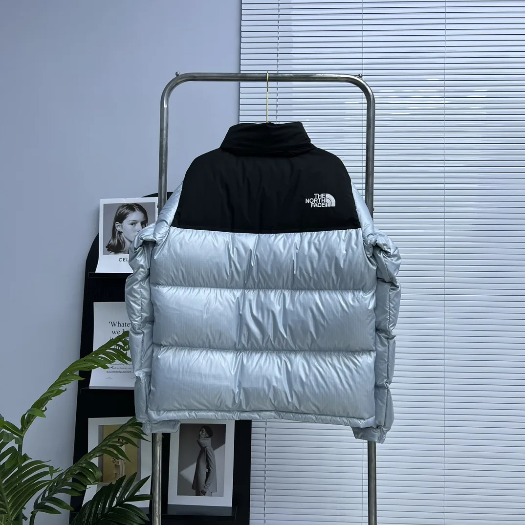 1996 Retro Nuptse Down Jacket D35020340 — view 3