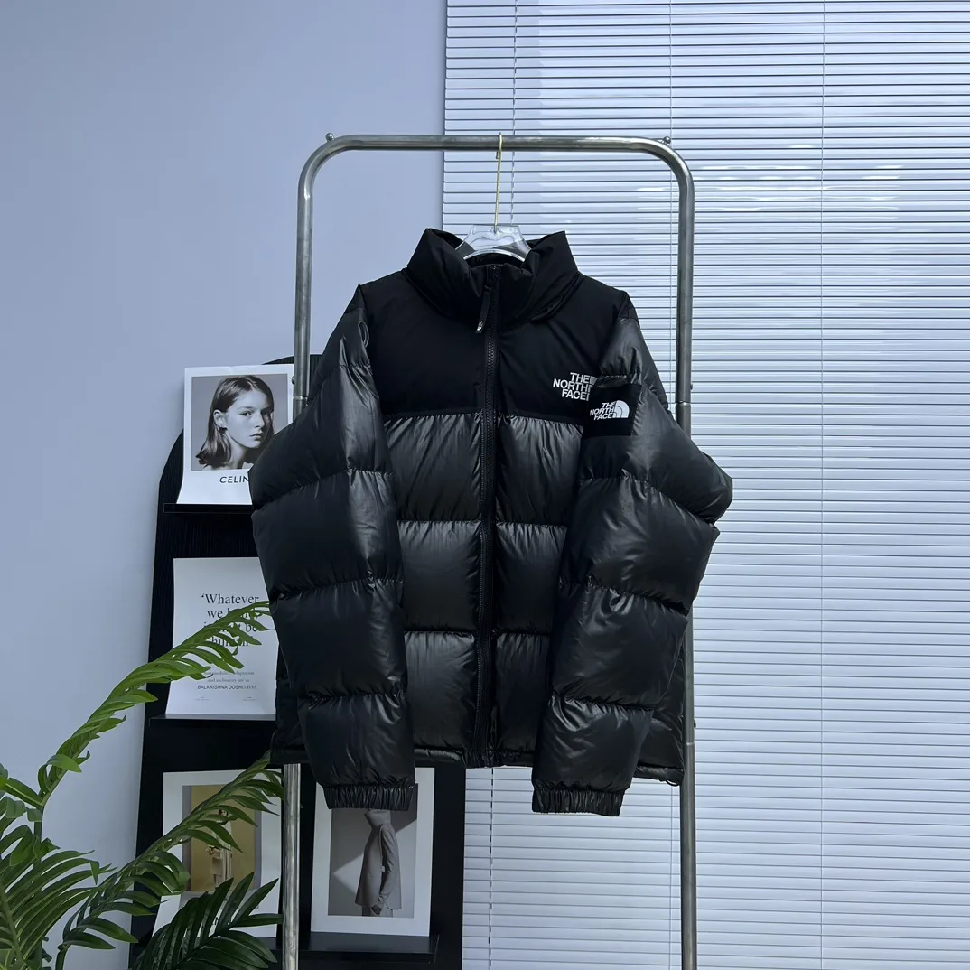 1996 Retro Nuptse Down-Filled Puffer Jacket D35020338