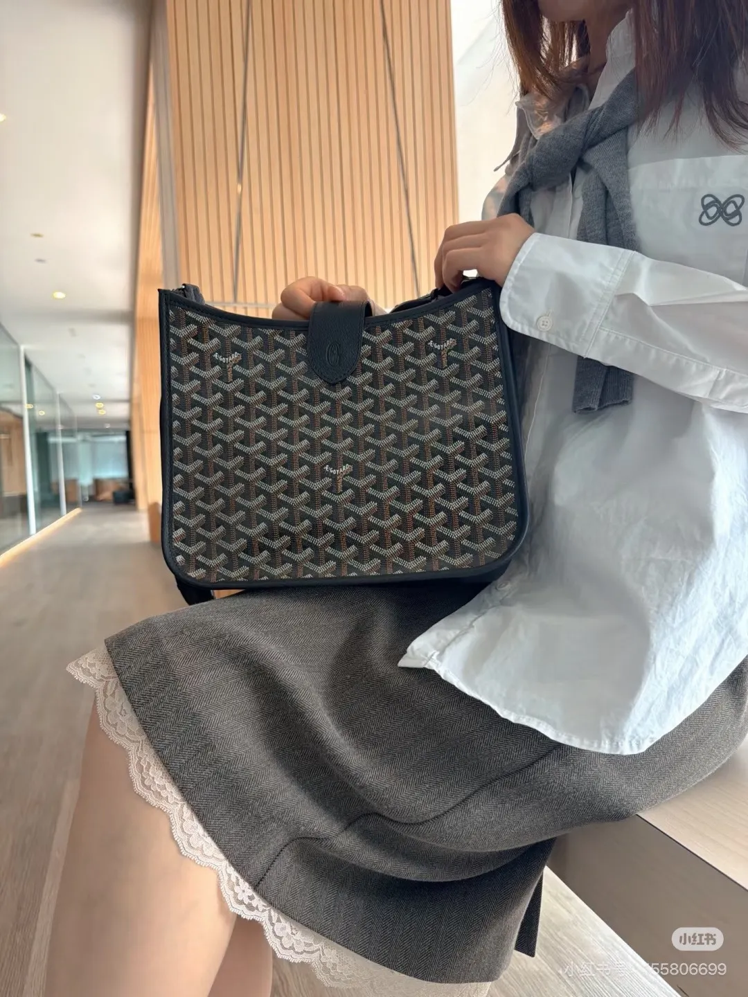 Musette Evelyn Monogram Shoulder Bag D35518095 — view 6