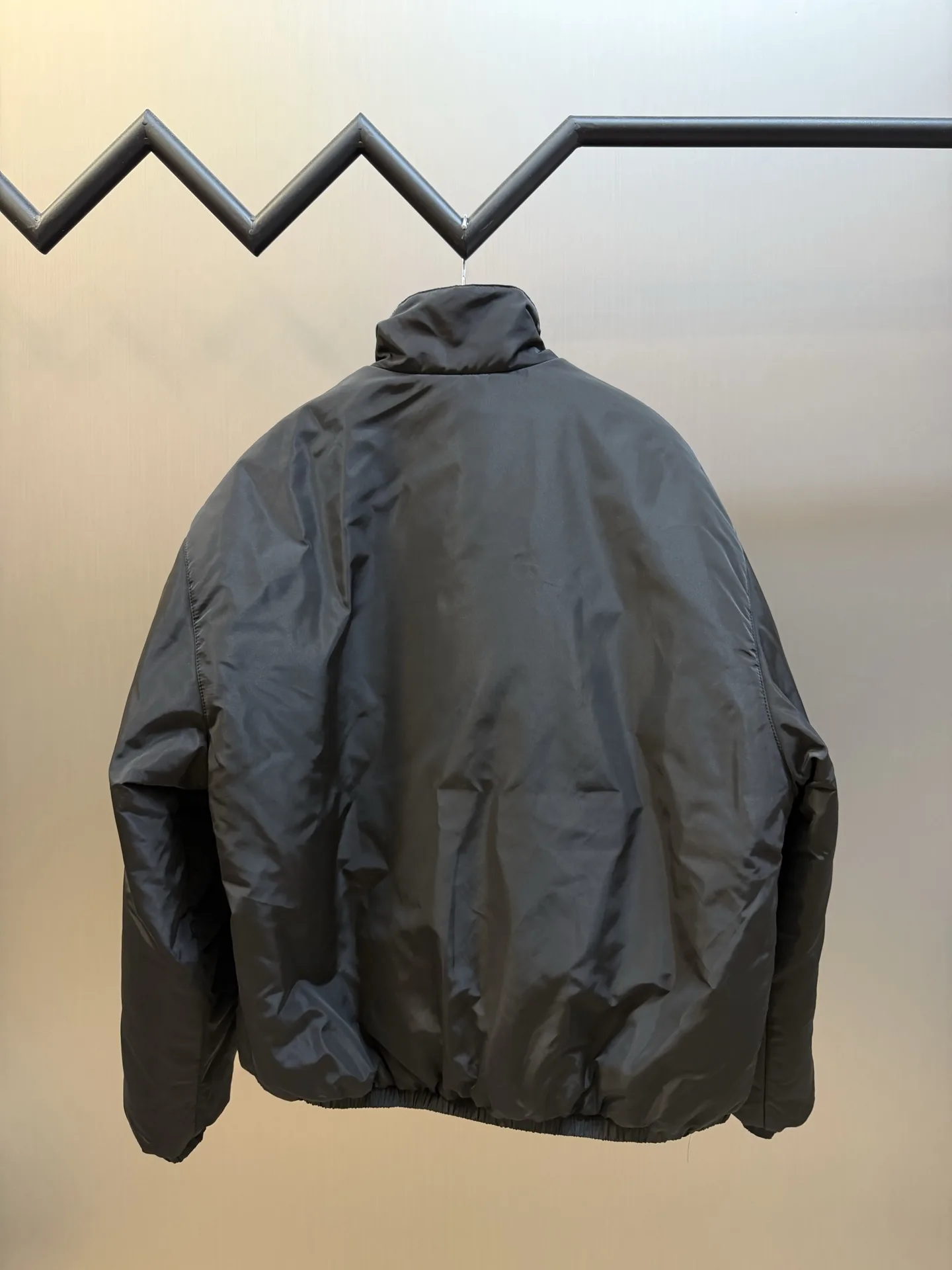 Logo-Embroidered Padded Bomber Jacket D36020456 — view 4