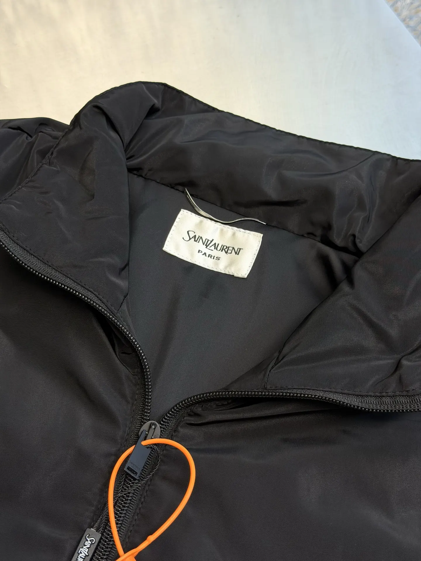 Logo-Embroidered Padded Bomber Jacket D36020456 — view 5
