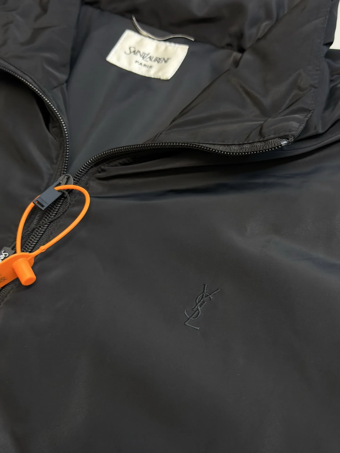Logo-Embroidered Padded Bomber Jacket D36020456 — view 6