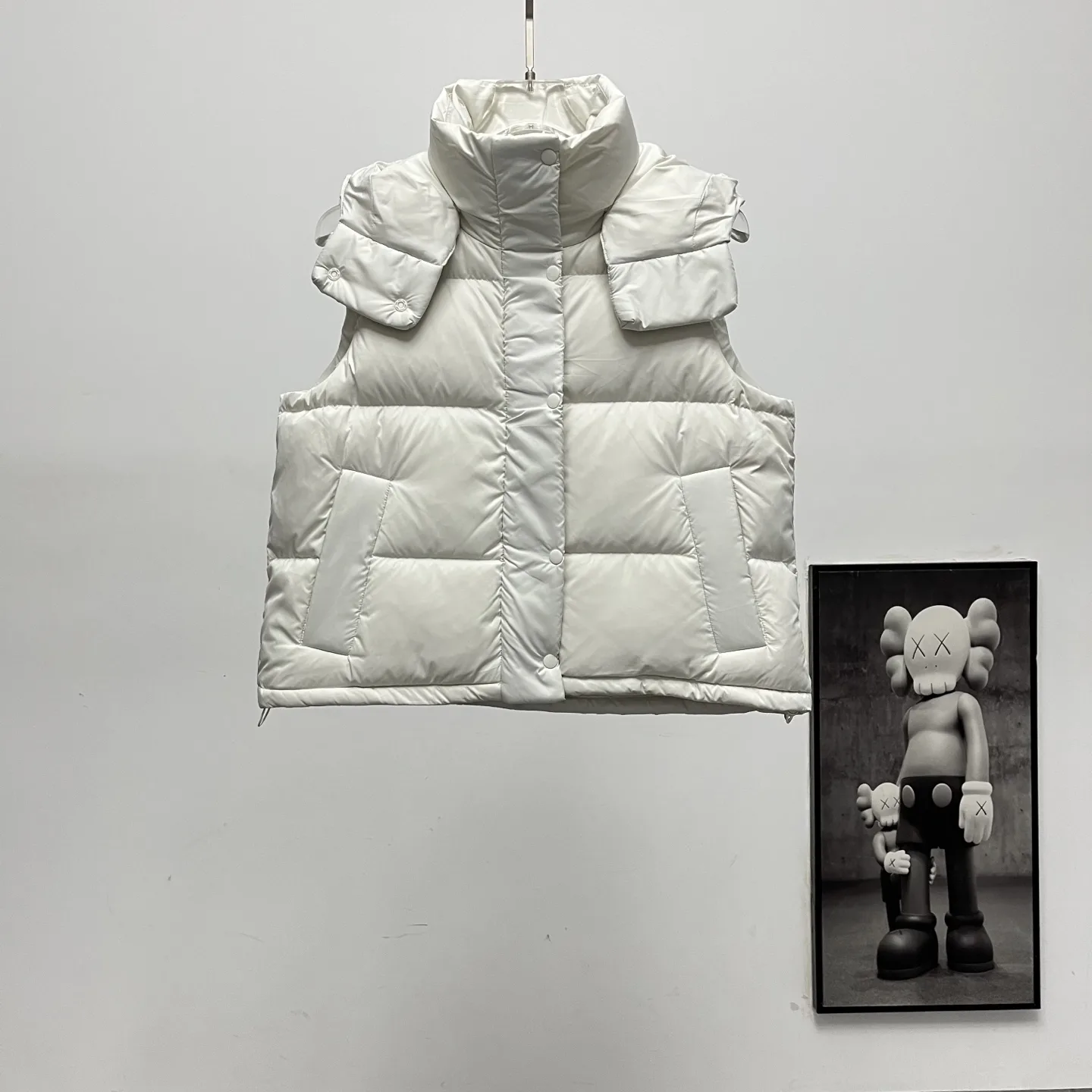Hooded Quilted Down Puffer Vest D36020319