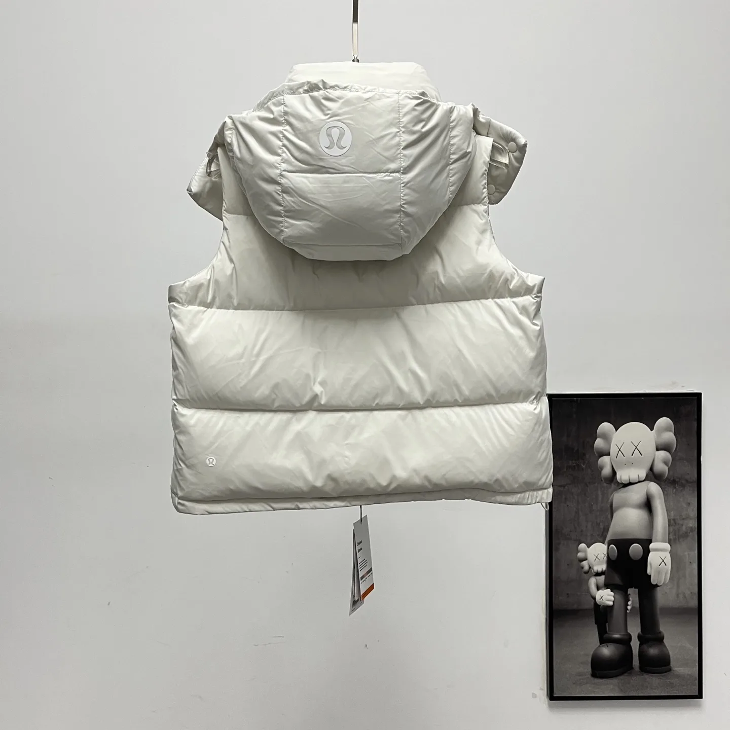 Hooded Quilted Down Puffer Vest D36020319 — view 3