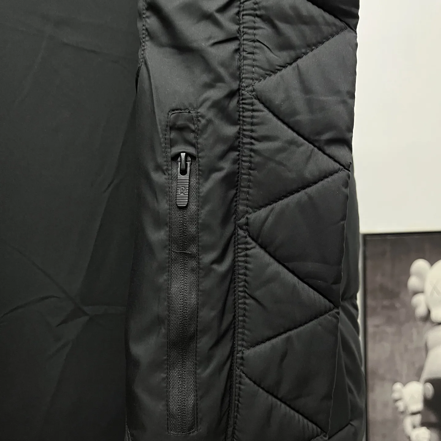 Wunder Puff Hooded Down Vest D36020318 — view 7