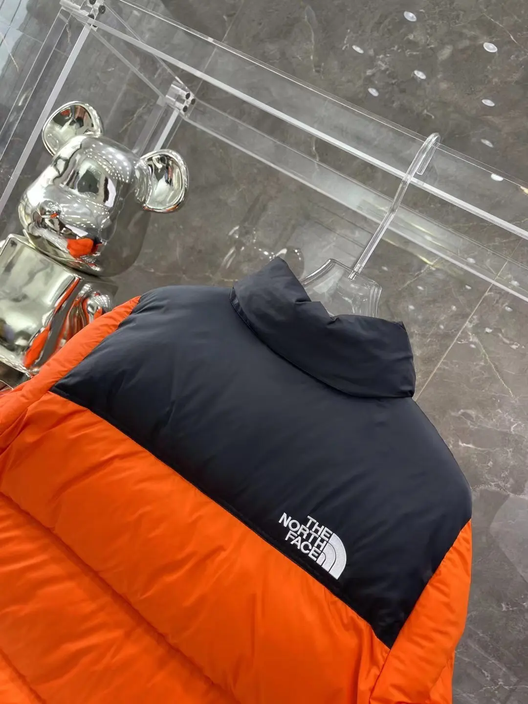 1996 Retro Nuptse Down-Filled Puffer Jacket D37022057 — view 9