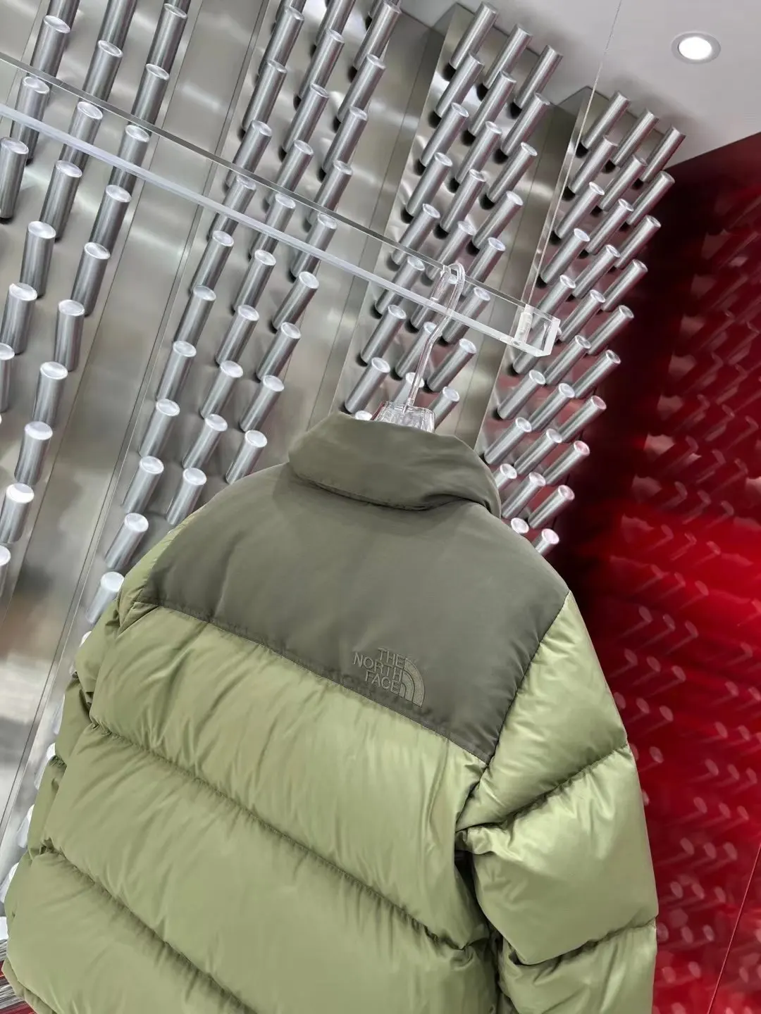 1996 Retro Nuptse Down-Filled Puffer Jacket D37022060 — view 9