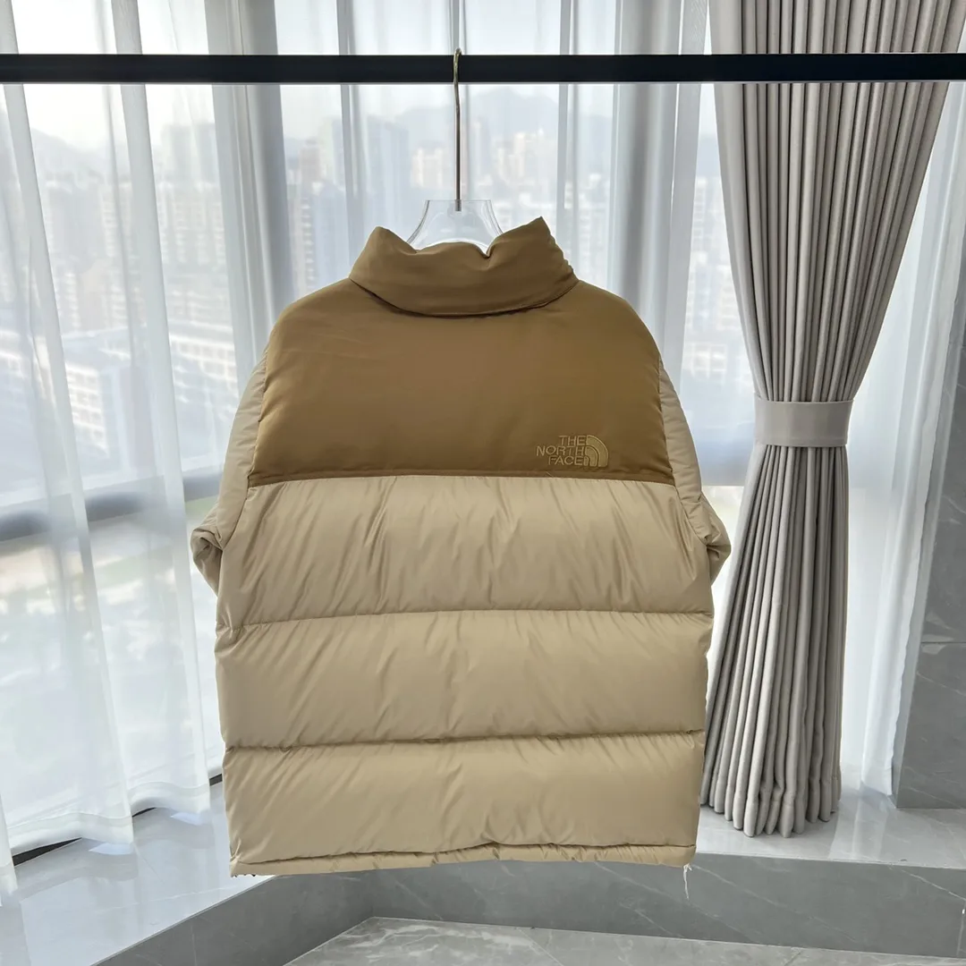 1996 Retro Nuptse Down-Filled Puffer Jacket D37022062 — view 3