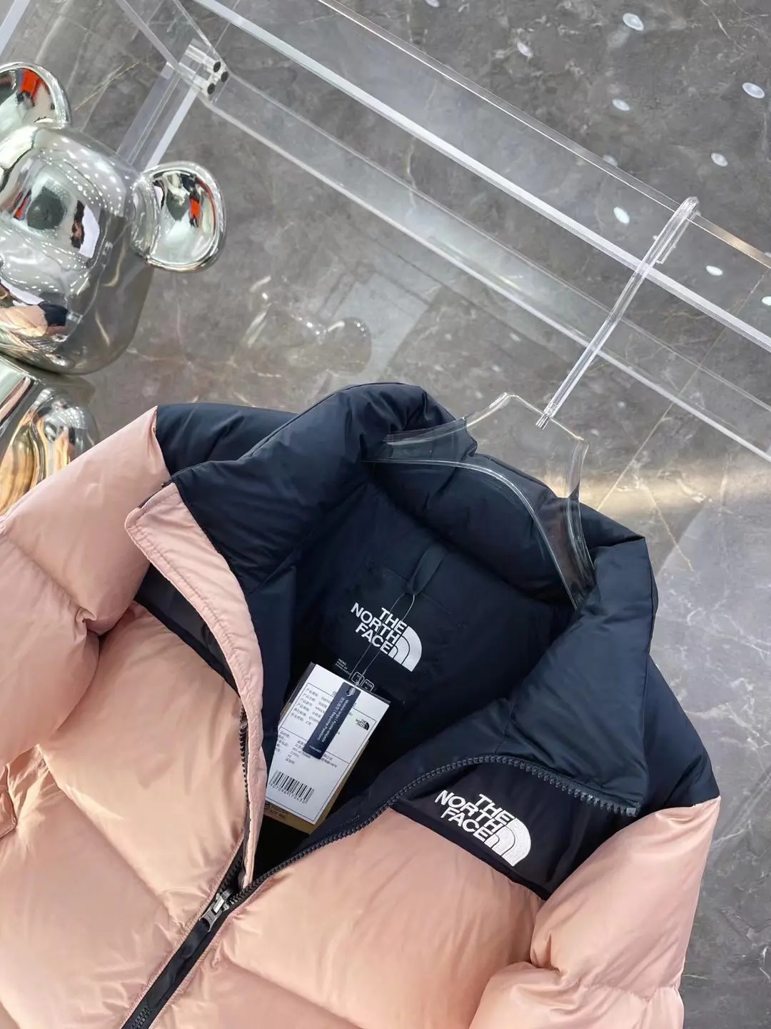 1996 Retro Nuptse Down Jacket D37022056 — view 6