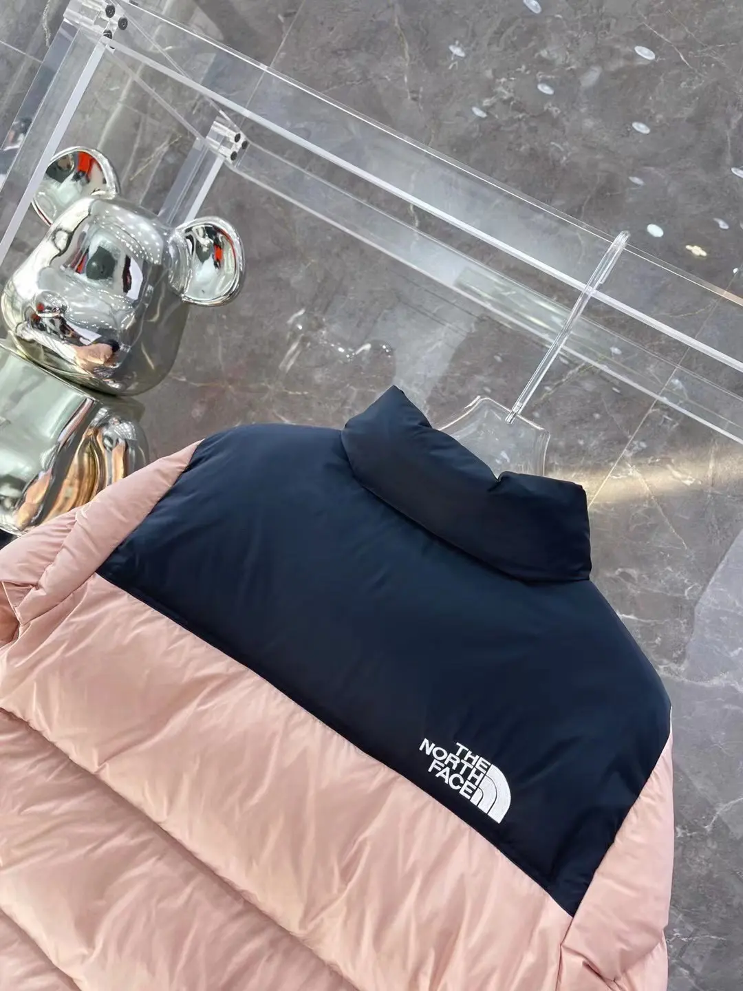 1996 Retro Nuptse Down Jacket D37022056 — view 9