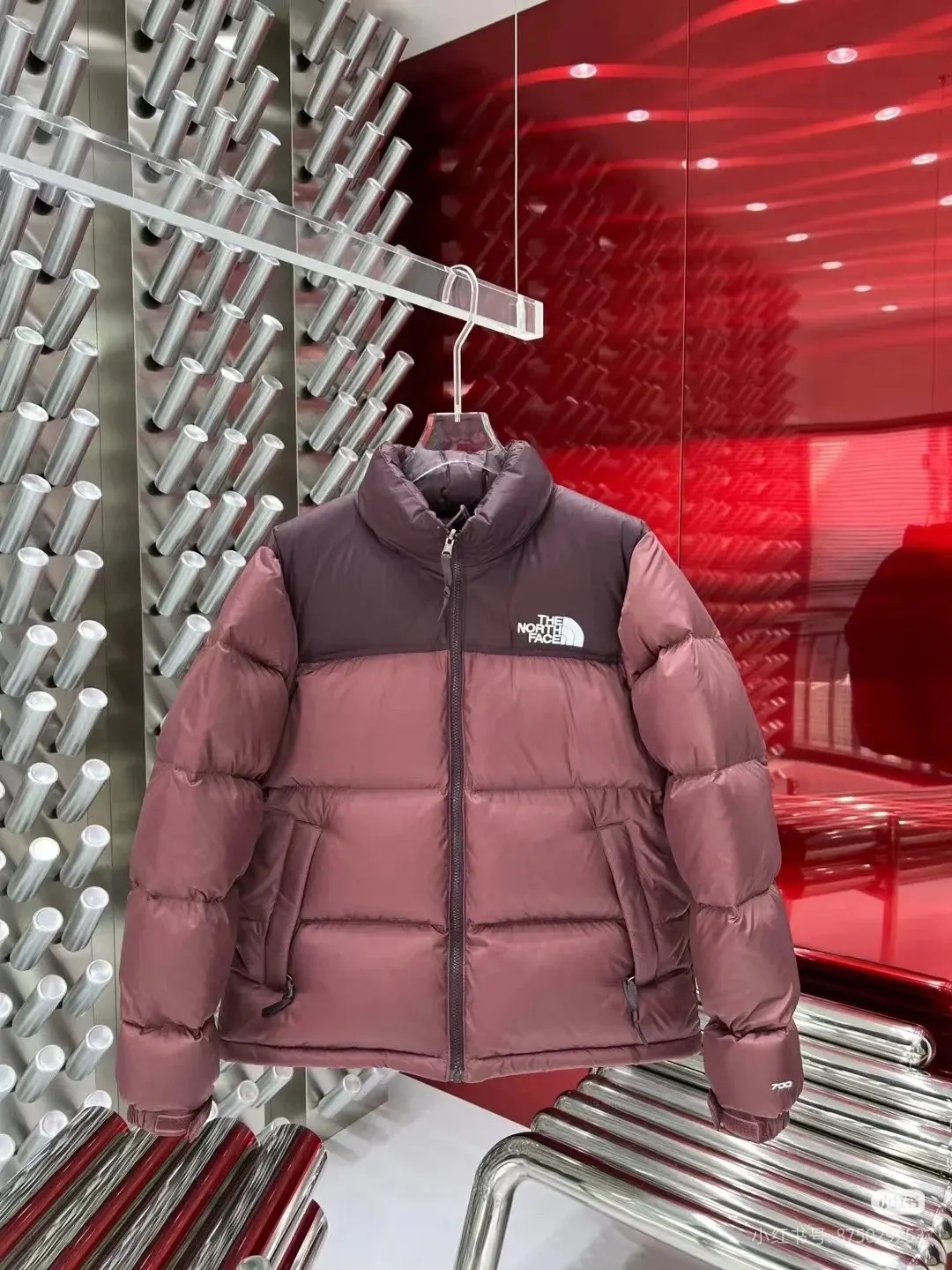 1996 Retro Nuptse Down Jacket D37022059