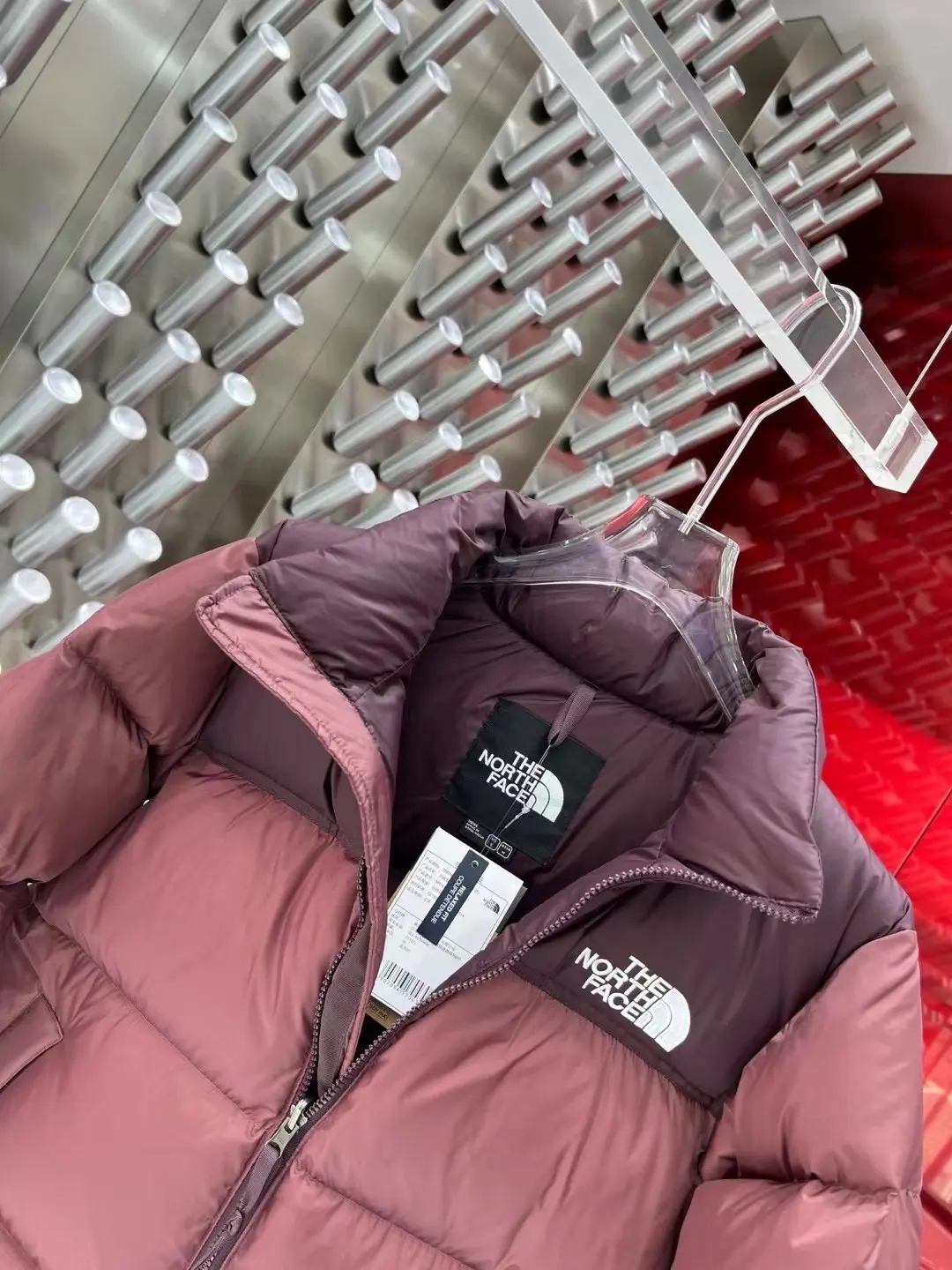 1996 Retro Nuptse Down Jacket D37022059 — view 7