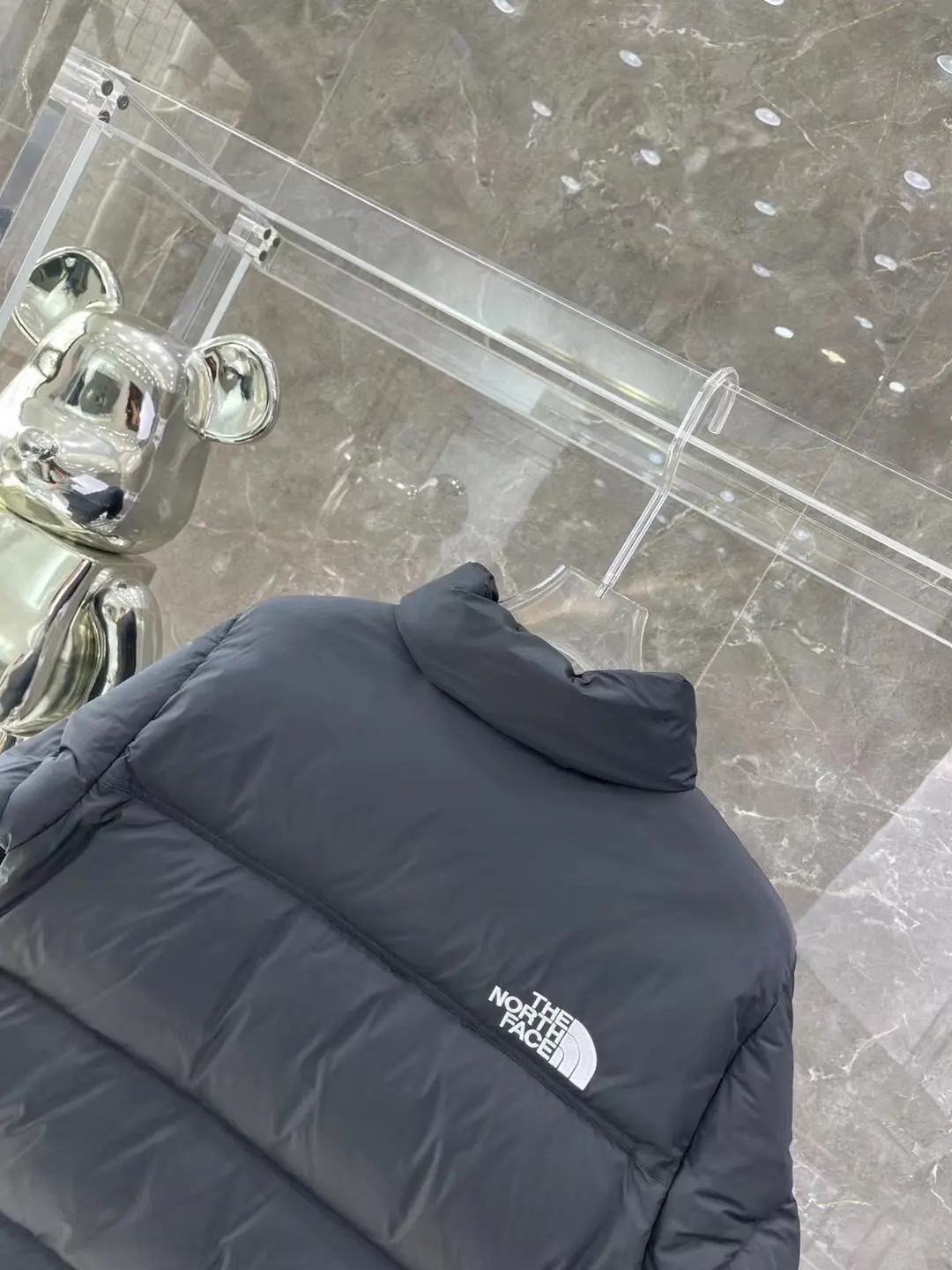 1996 Retro Nuptse Down Jacket D37022053 — view 9