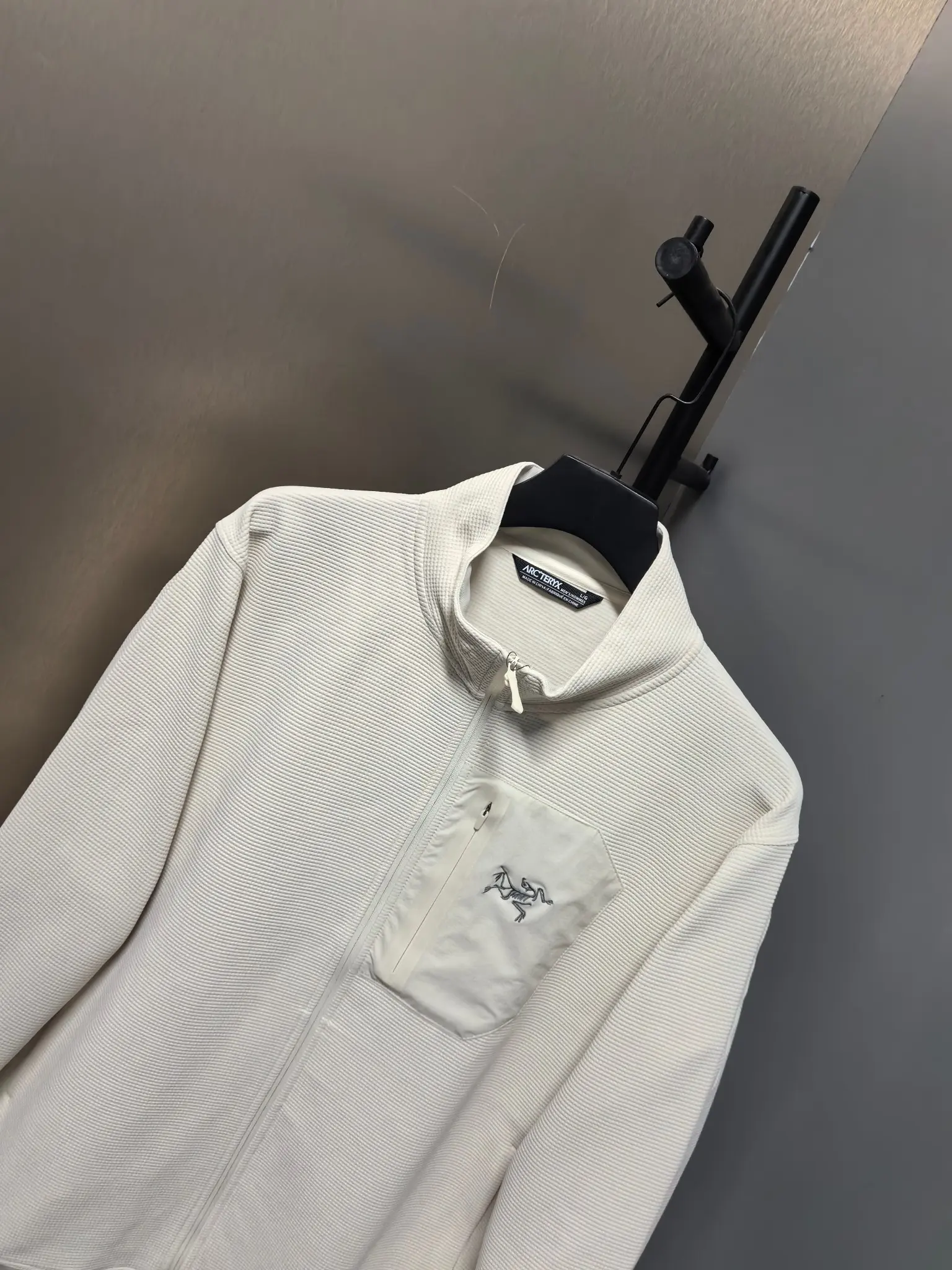 Waffle-Knit Zip-Up Performance Jacket D37022131 — view 7