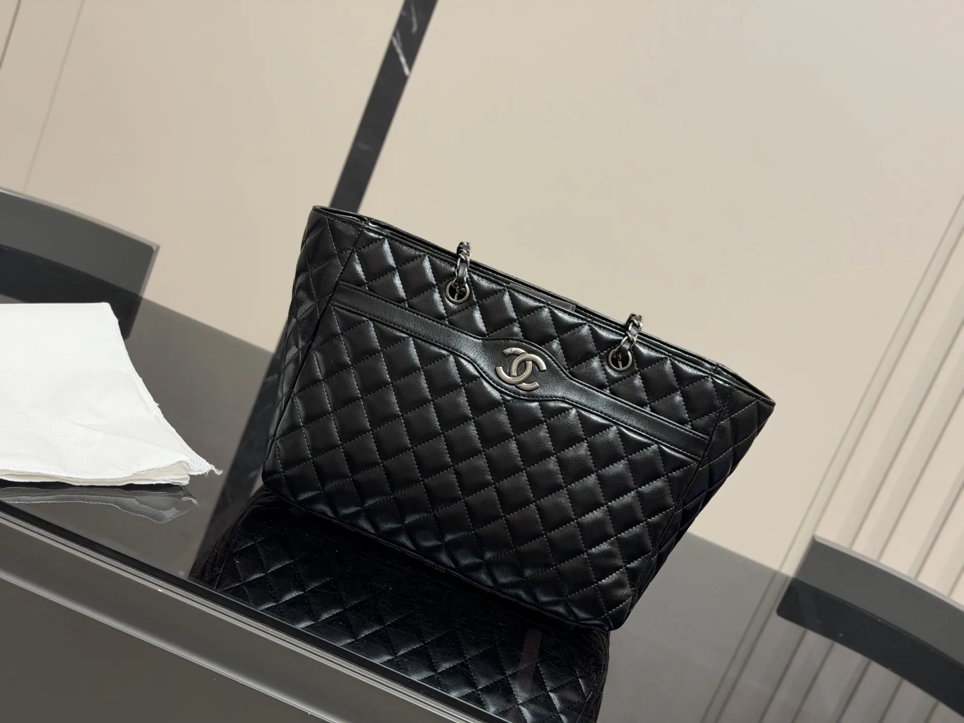 Chanel Quilted Chain Tote Bag D37018342 — view 2