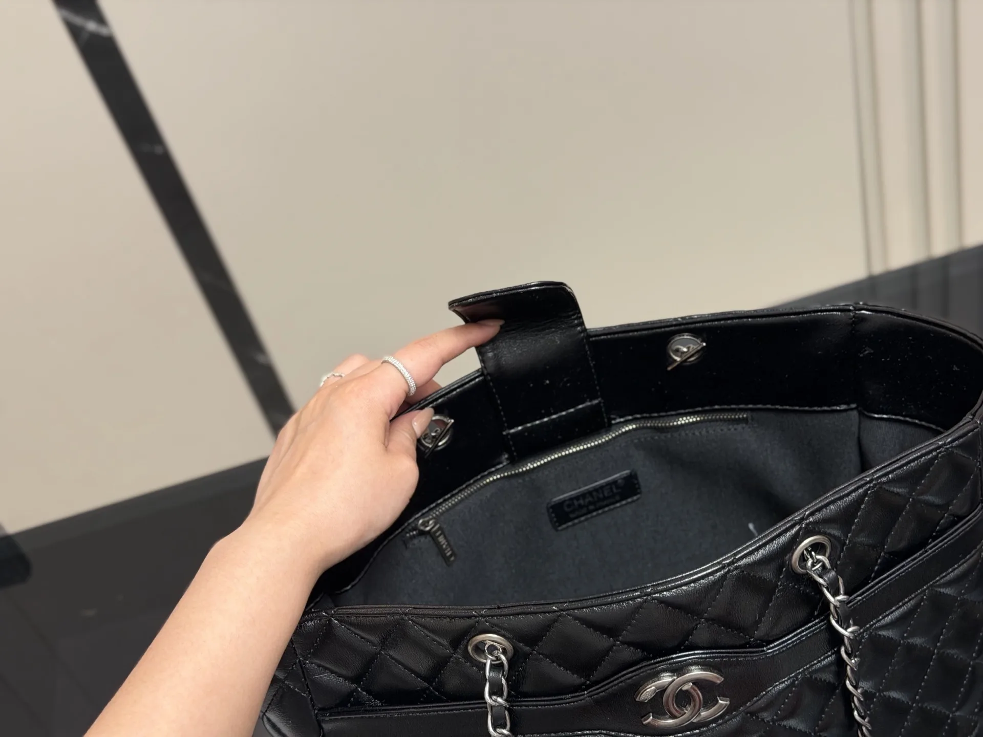 Chanel Quilted Chain Tote Bag D37018342 — view 4