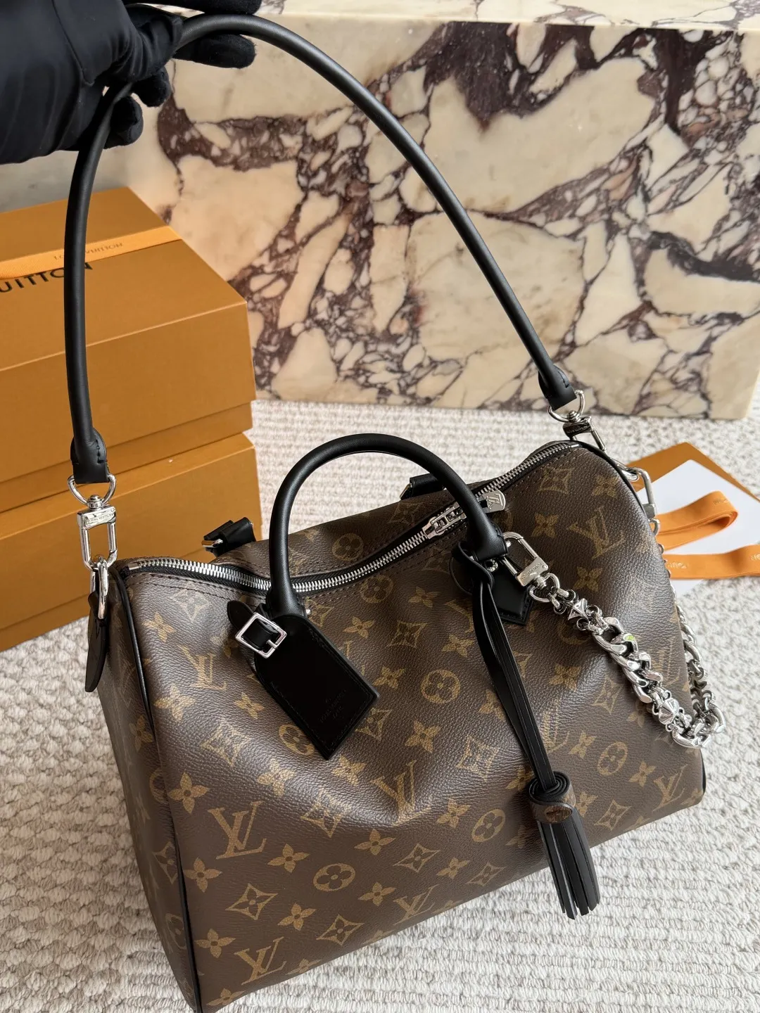 Speedy 30 Monogram Canvas Bandoulière Bag D37018275 — view 6